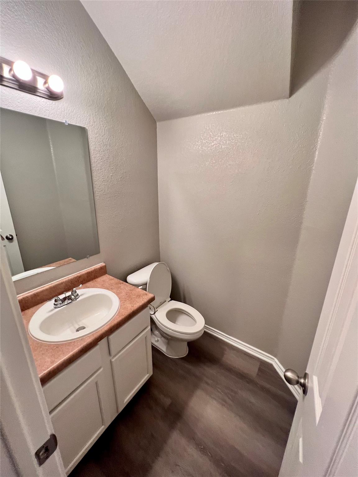 1801 Constantino Cir Property Photo 8