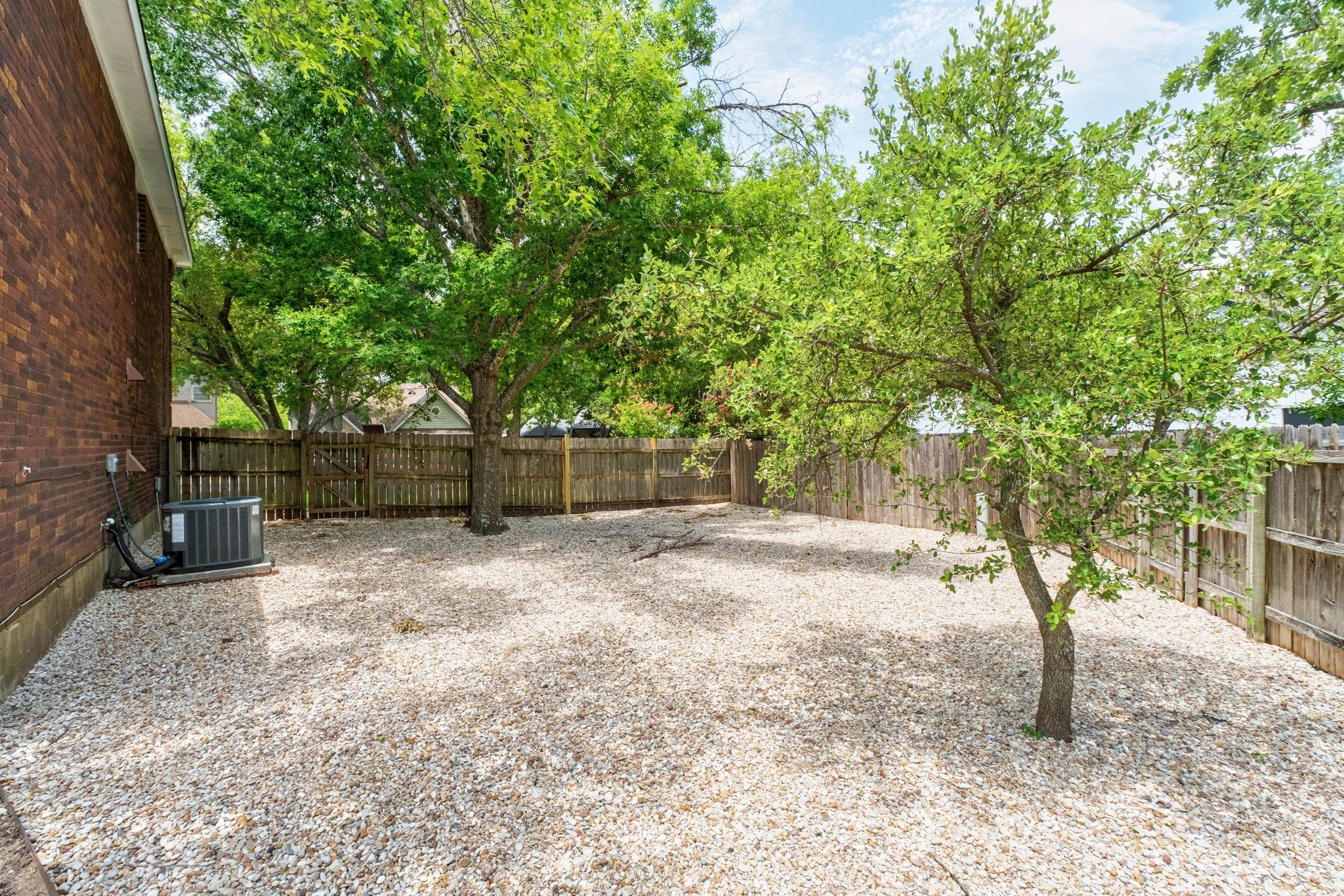 12701 Tantara Dr Property Photo 28