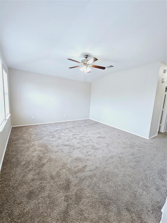 789 Covent Dr Property Photo 6