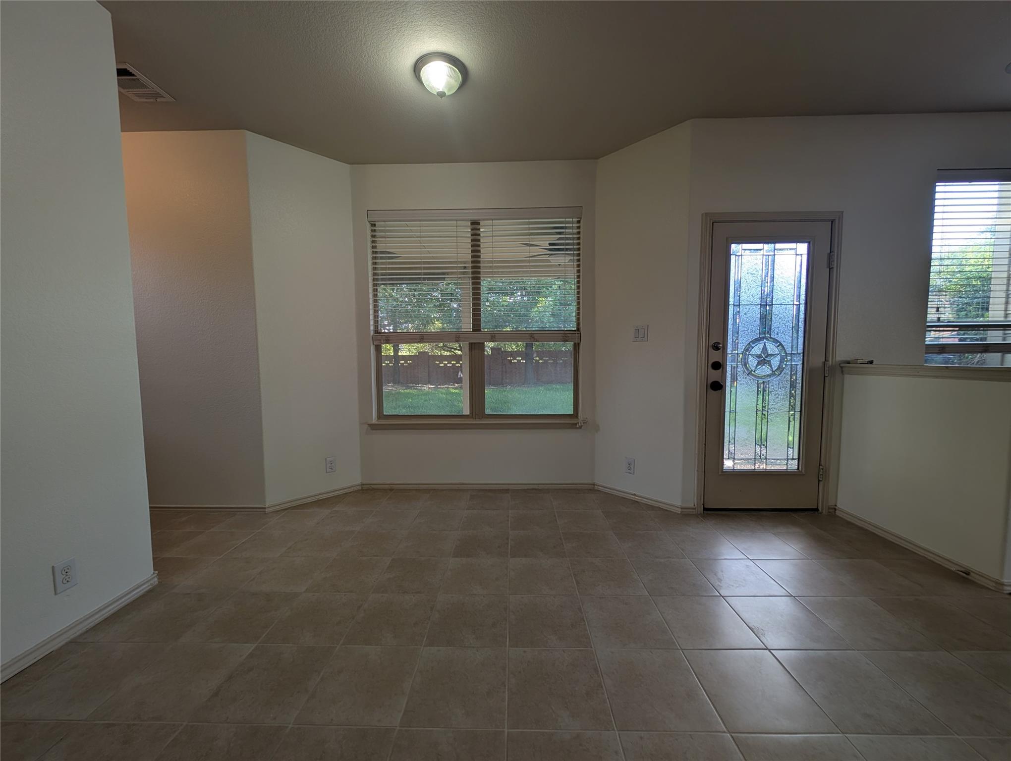 1602 Westmeadow Trl Property Photo 12