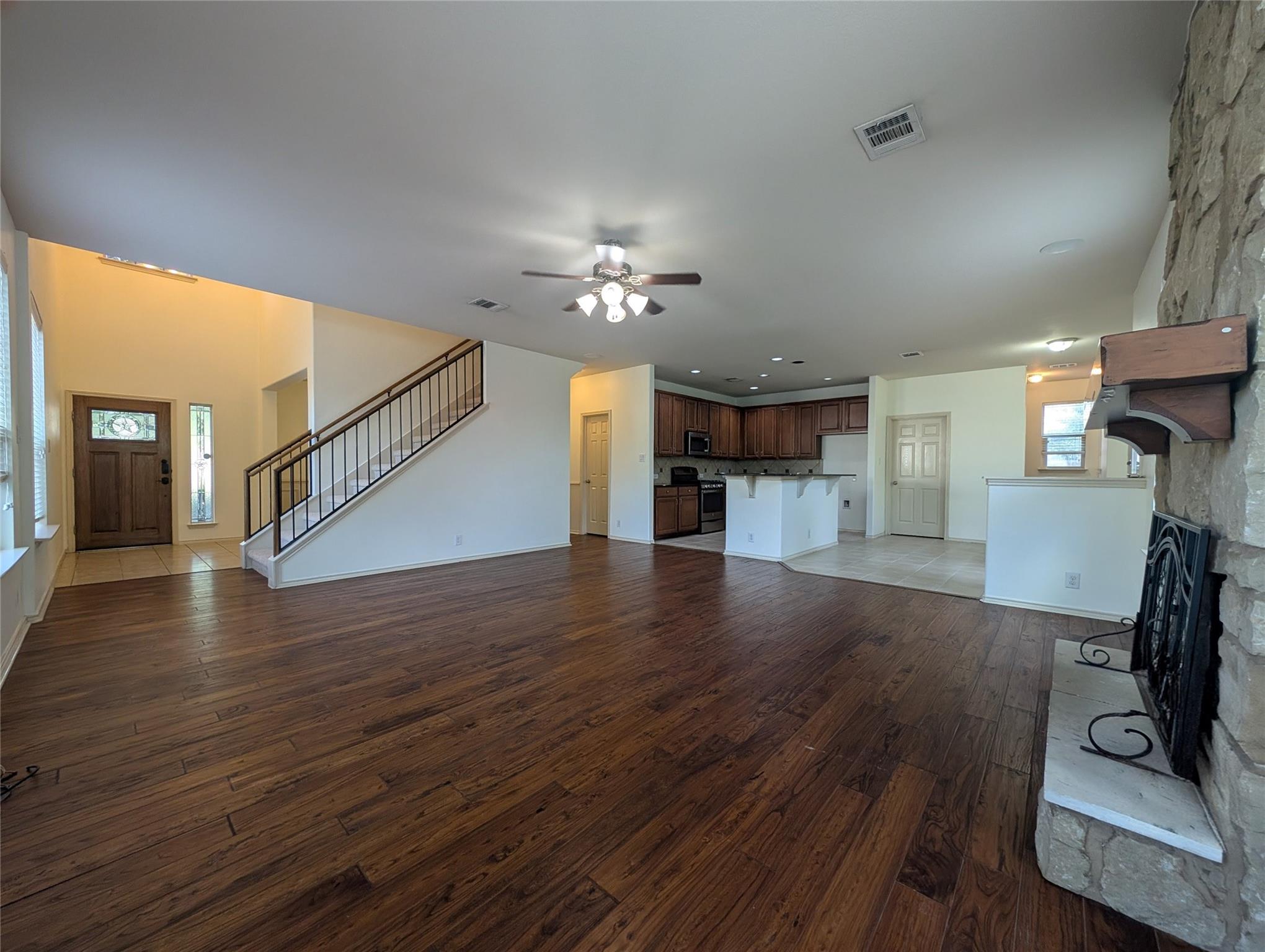 1602 Westmeadow Trl Property Photo 16