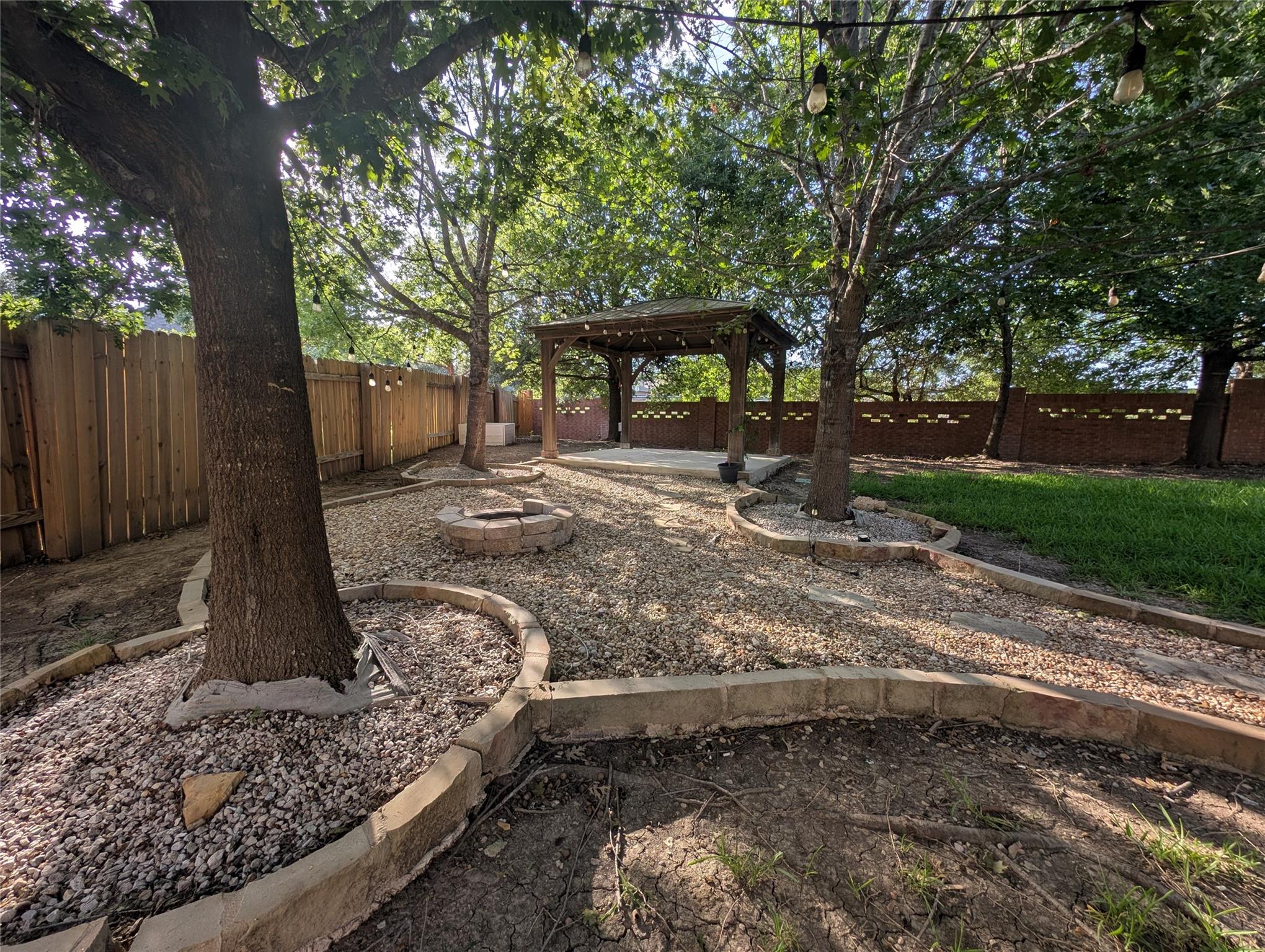 1602 Westmeadow Trl Property Photo 27