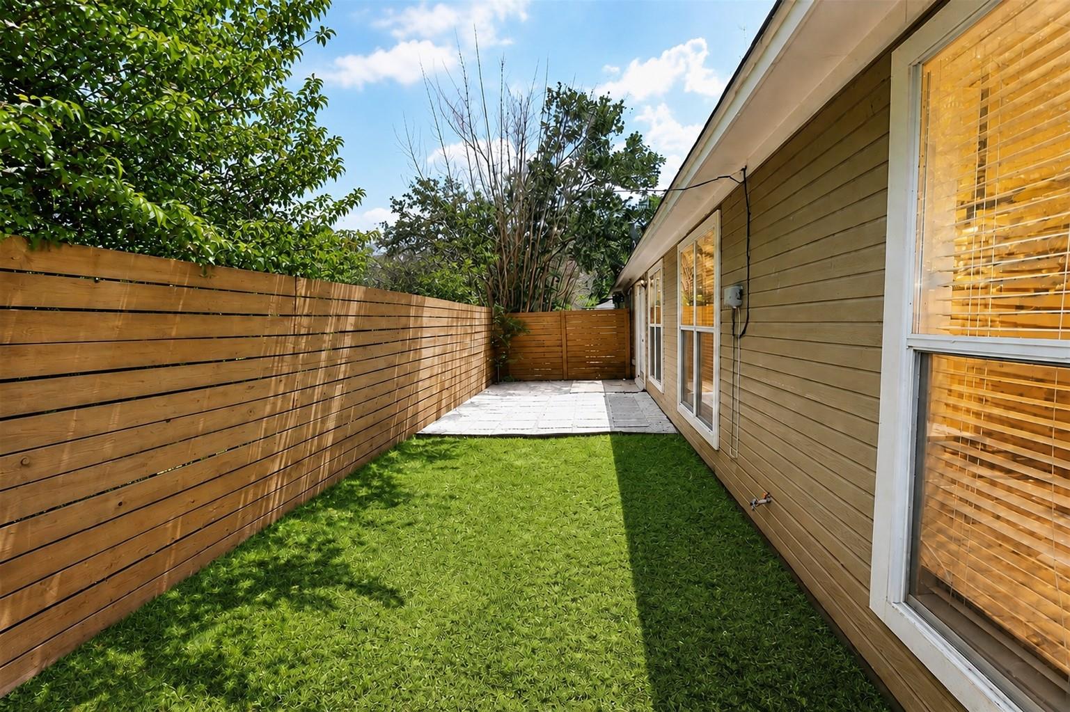 1302 Danbury Sq #a Property Photo 17