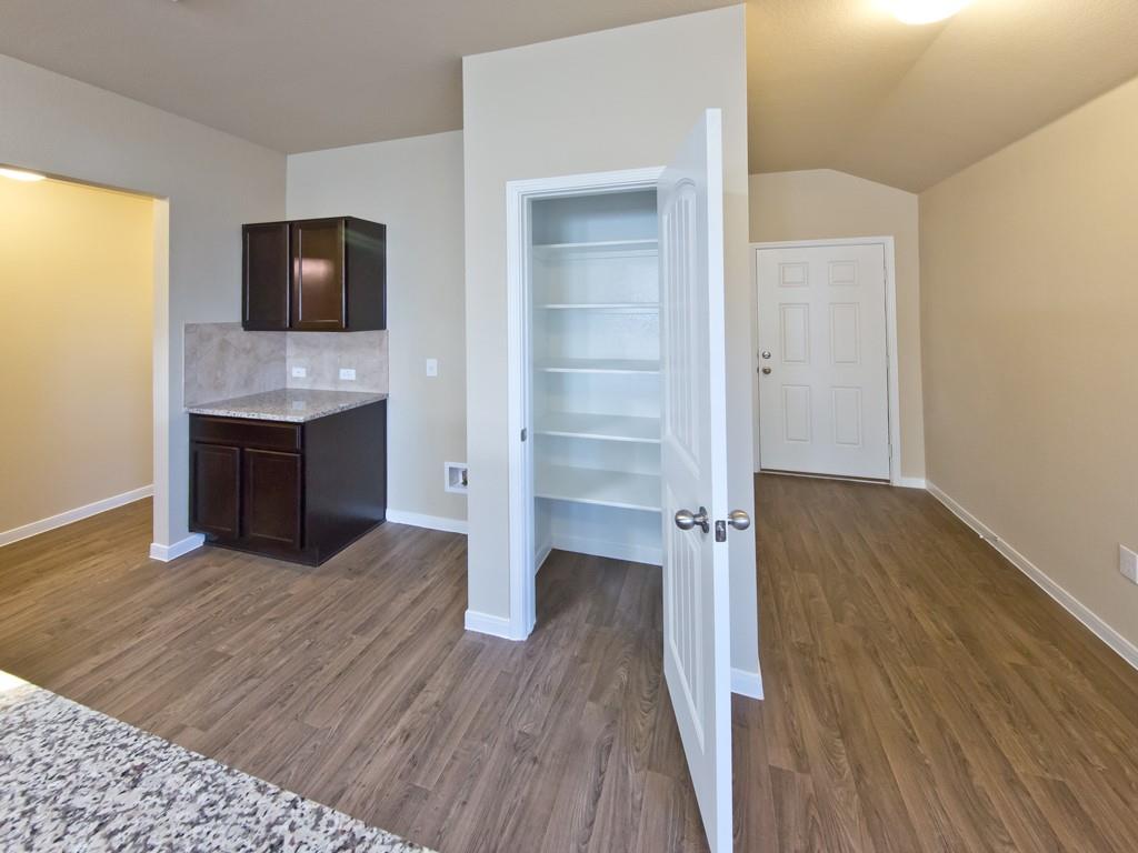 12117 Greywacke Dr Property Photo 5