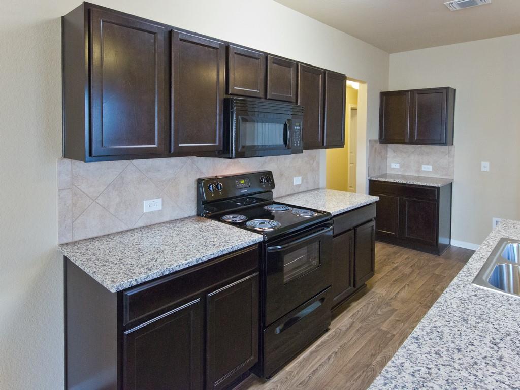 12117 Greywacke Dr Property Photo 6