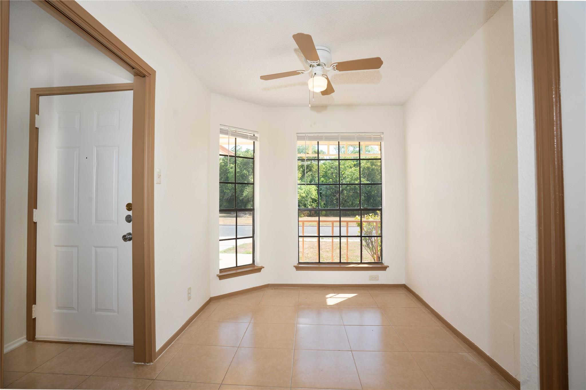 1807 Magazine St Property Photo 9