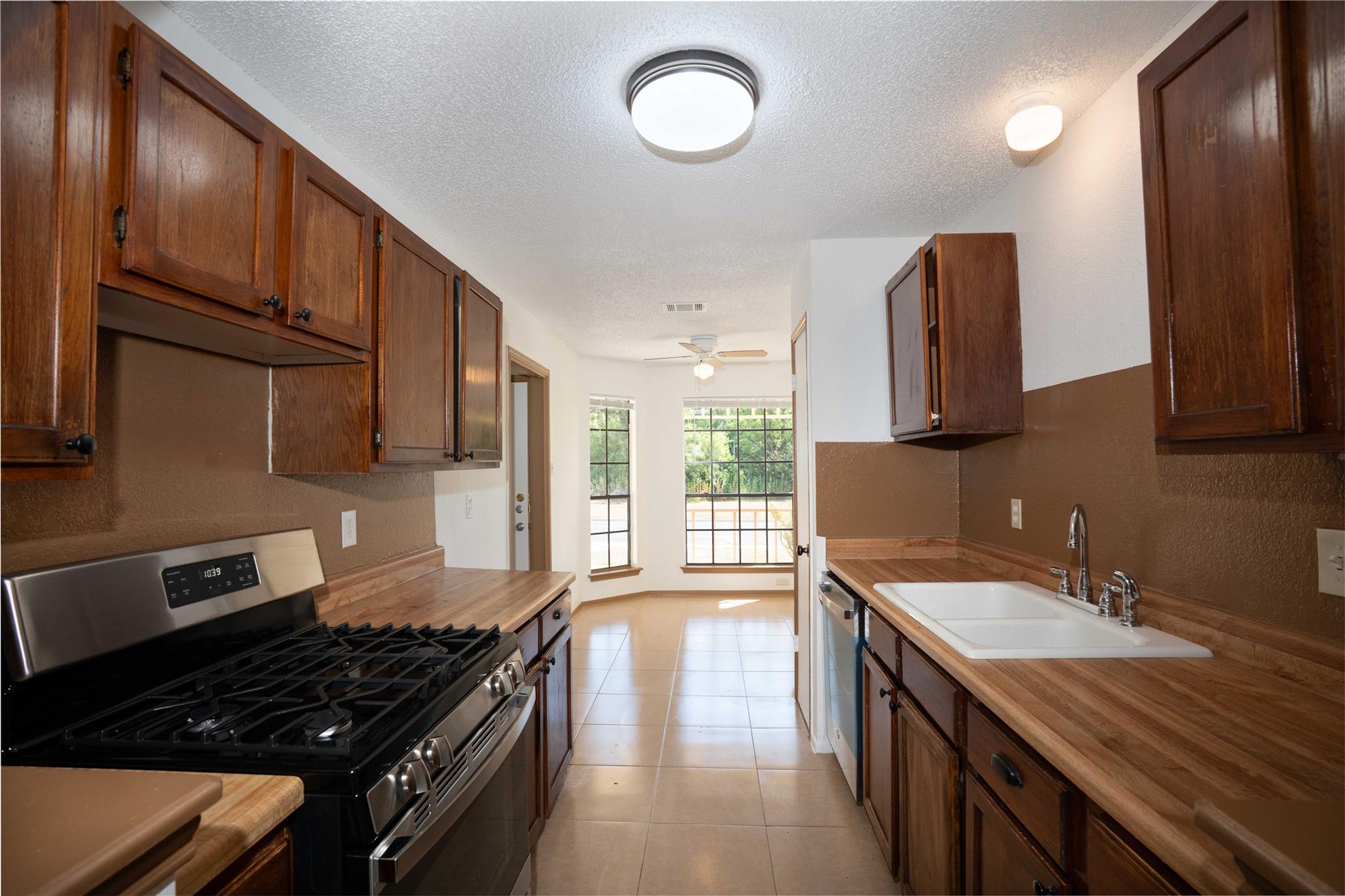 1807 Magazine St Property Photo 12