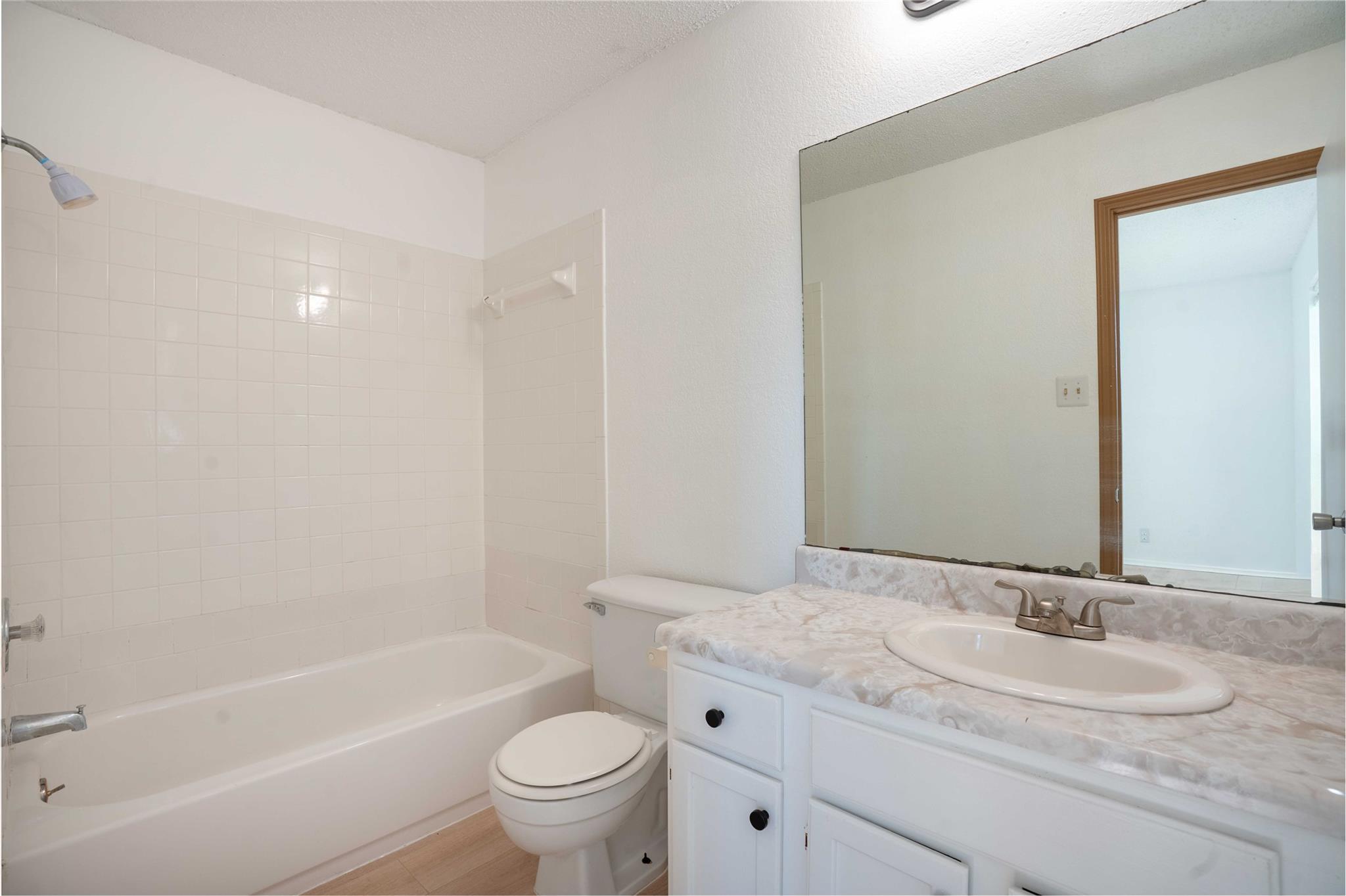 1807 Magazine St Property Photo 14