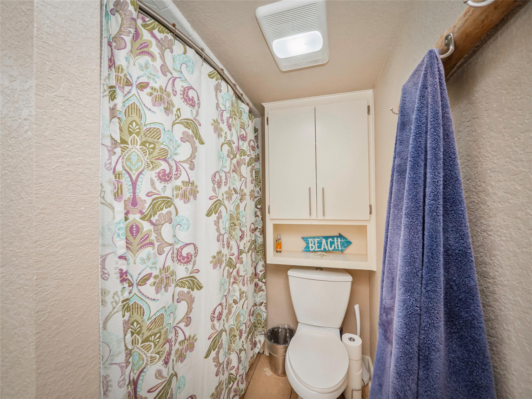 704 Horseshoe Bay Blvd #l Property Photo 8