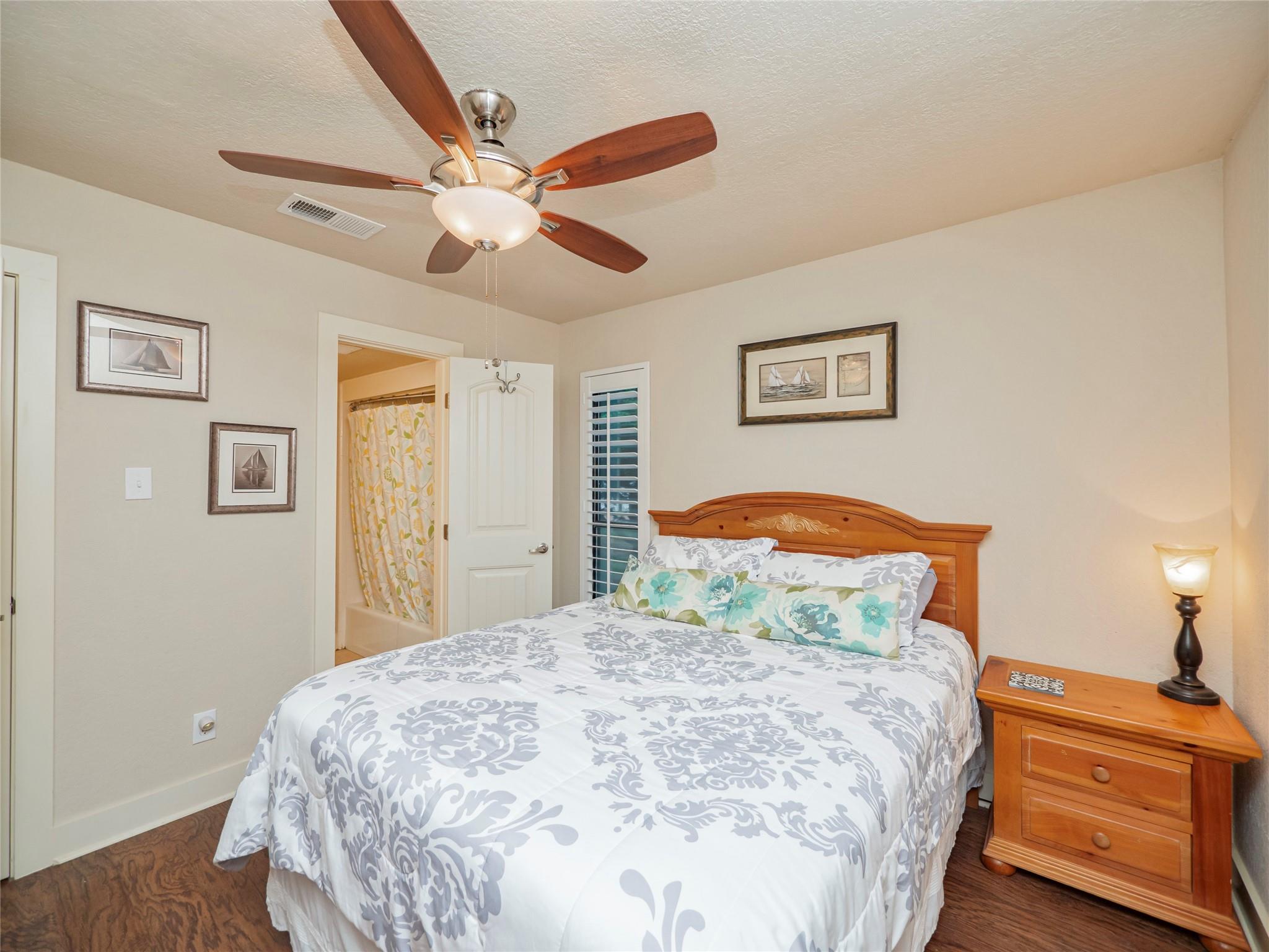 704 Horseshoe Bay Blvd #l Property Photo 10