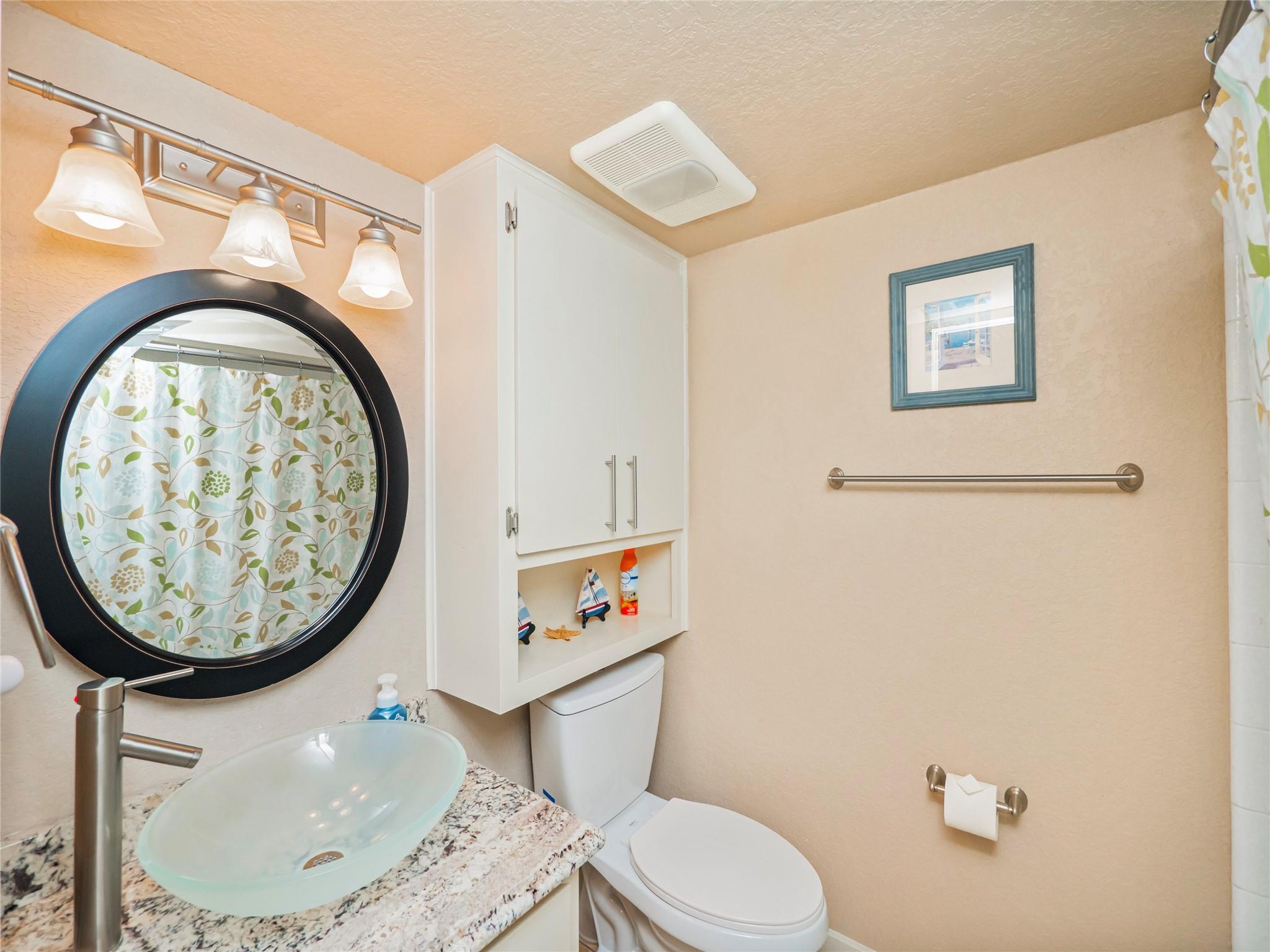 704 Horseshoe Bay Blvd #l Property Photo 11