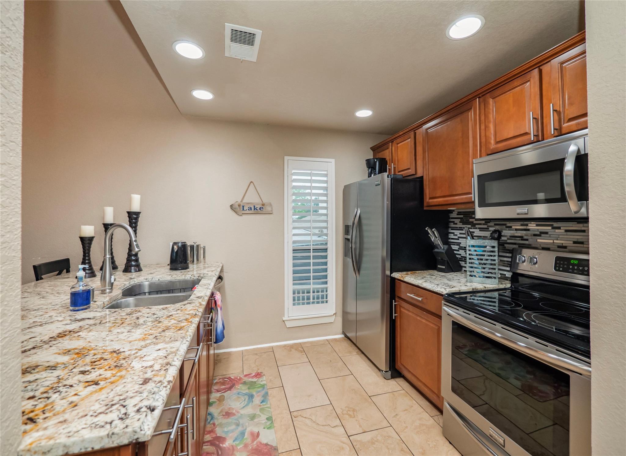 704 Horseshoe Bay Blvd #l Property Photo 23