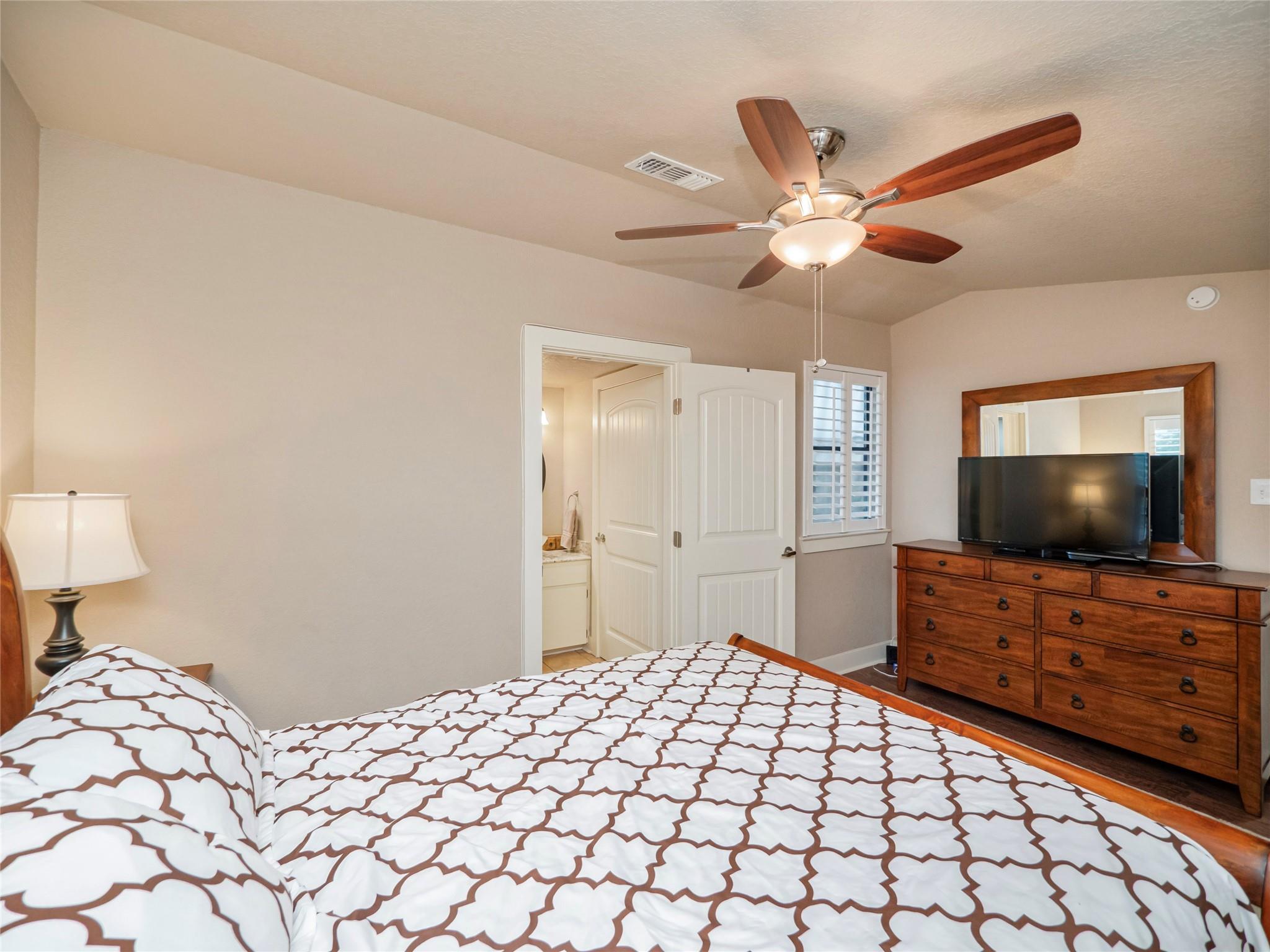 704 Horseshoe Bay Blvd #l Property Photo 30