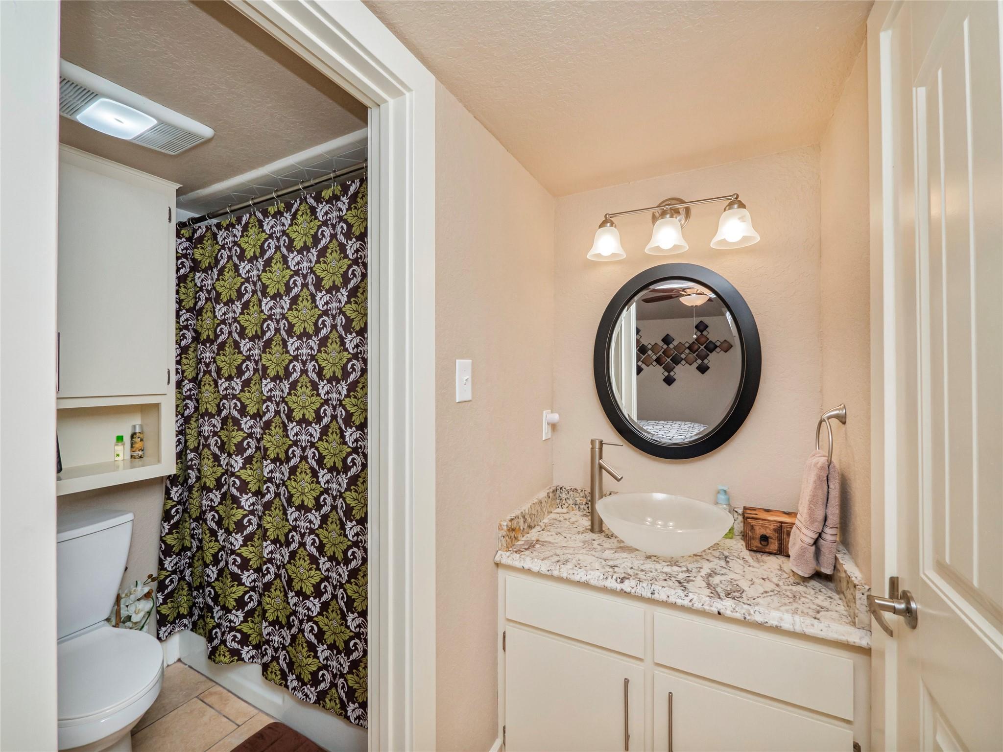 704 Horseshoe Bay Blvd #l Property Photo 31