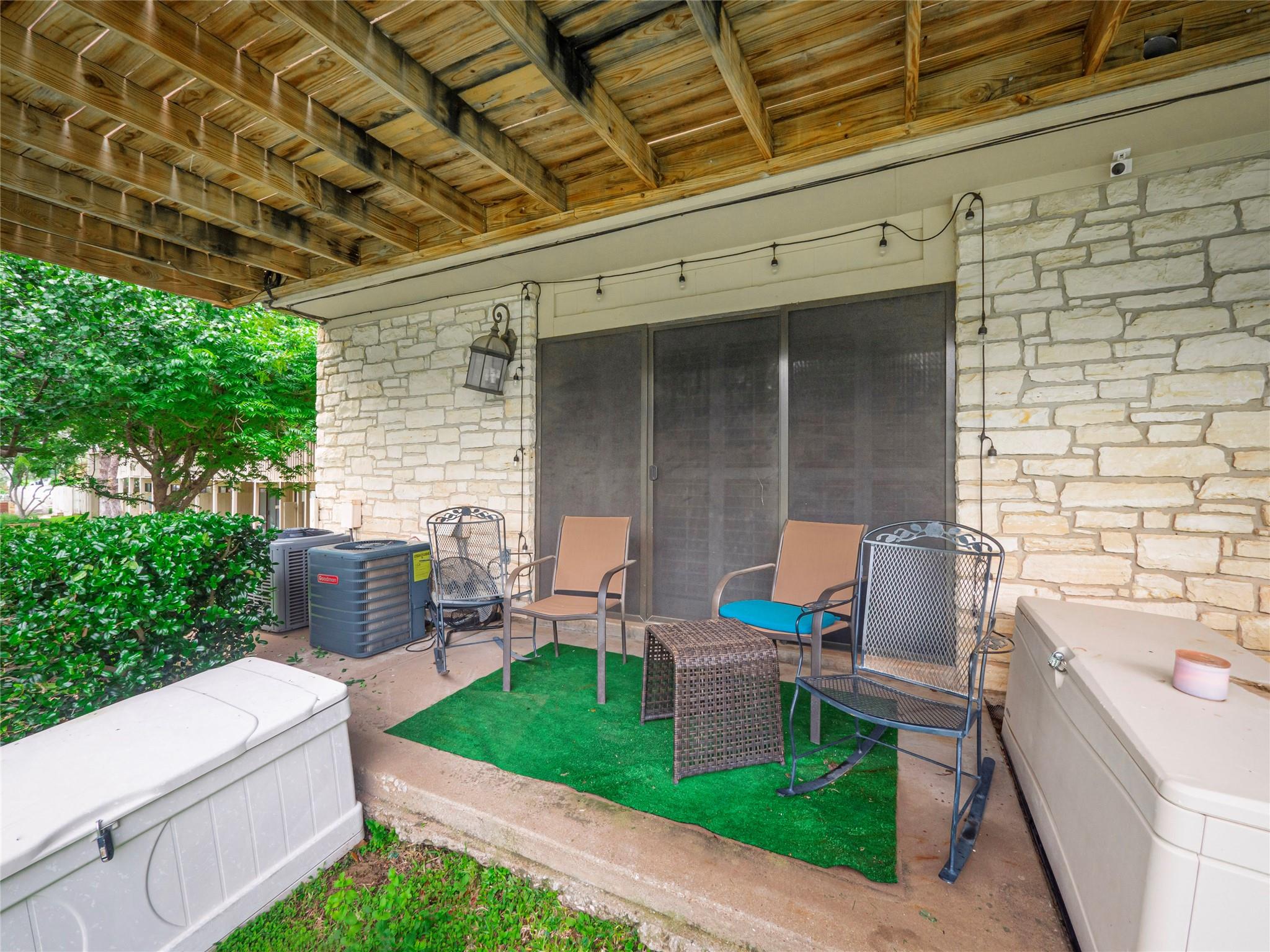 704 Horseshoe Bay Blvd #l Property Photo 32