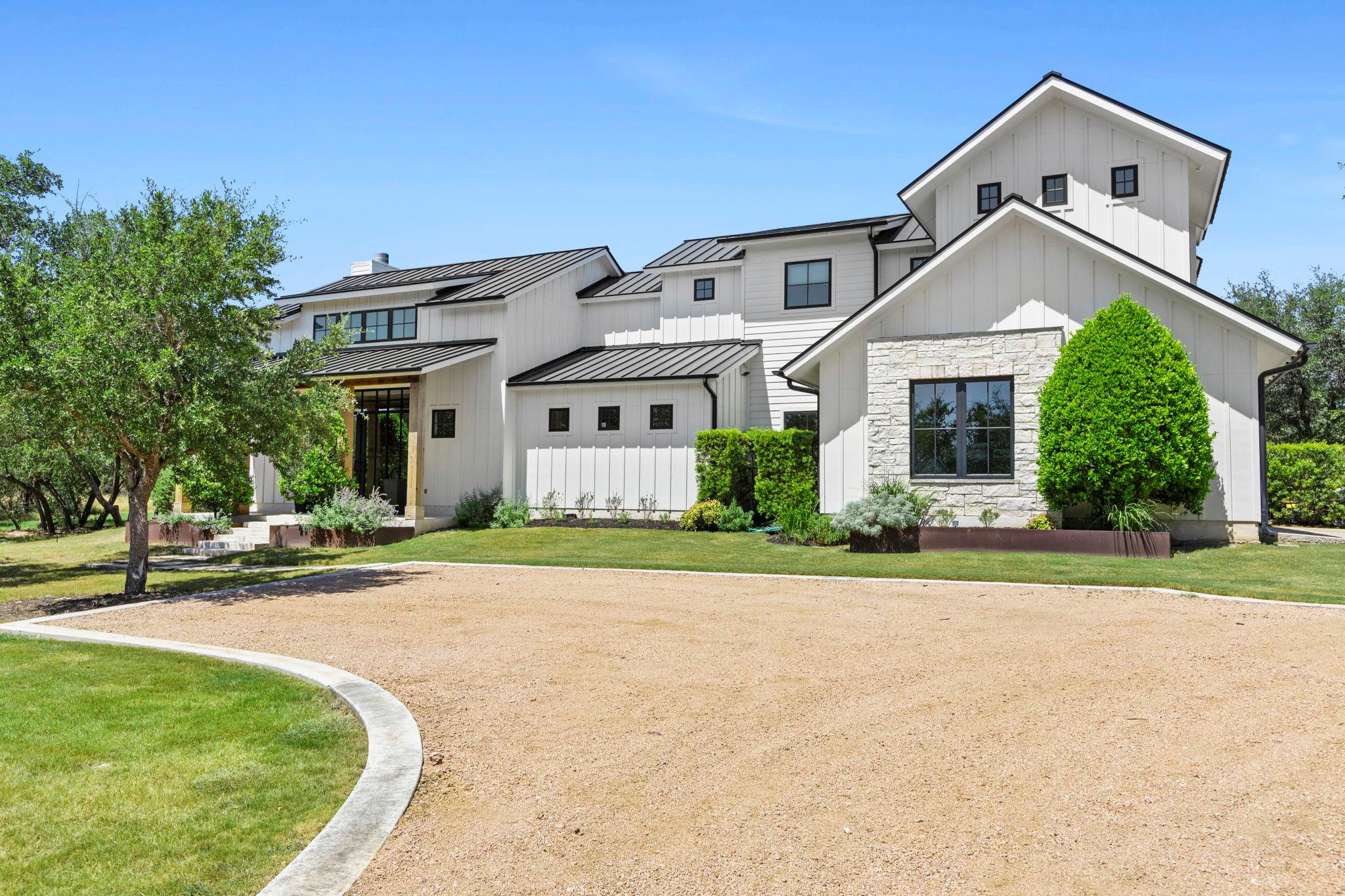 1408 Likeness Rd Property Photo 1
