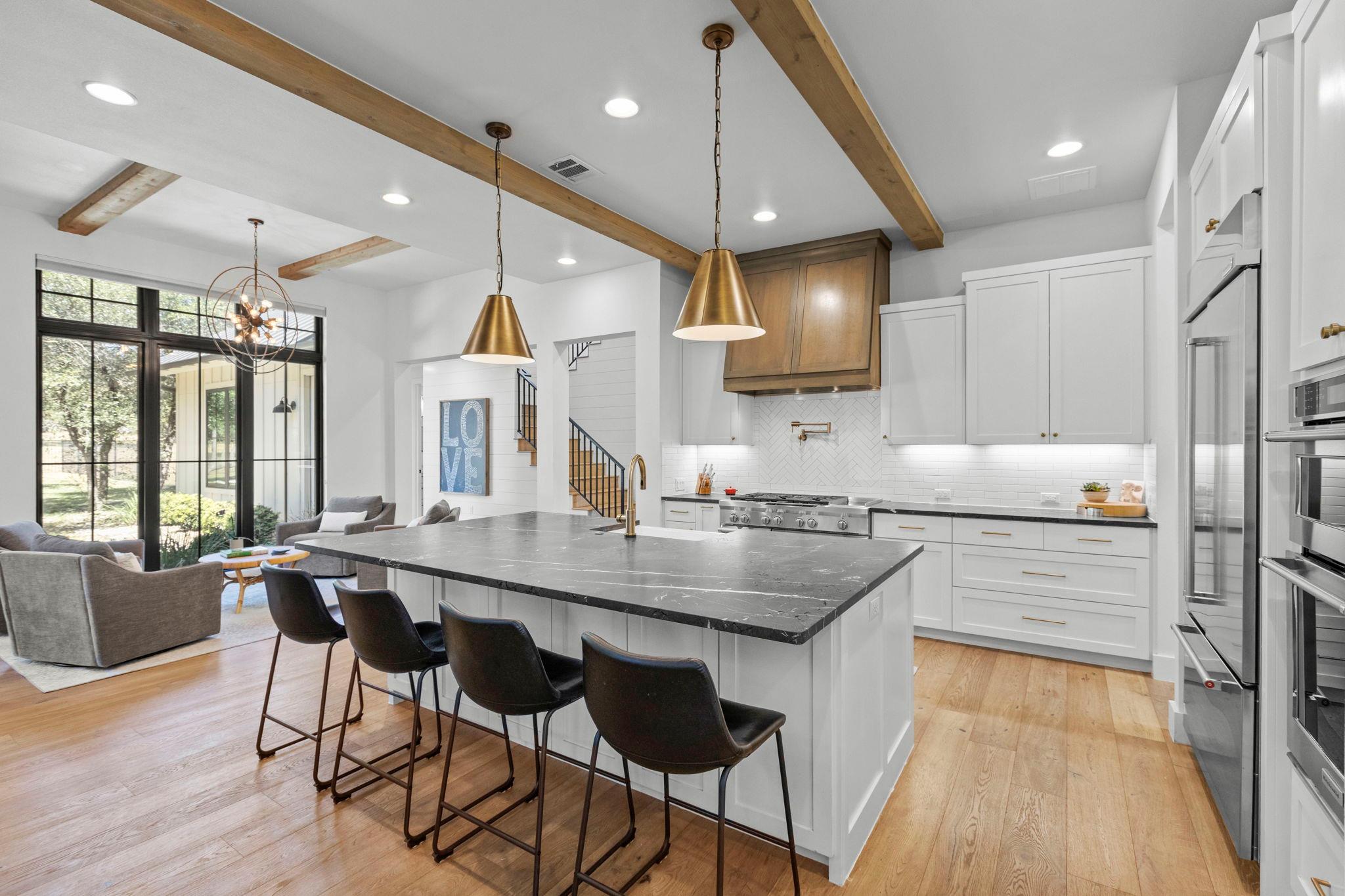 1408 Likeness Rd Property Photo 5