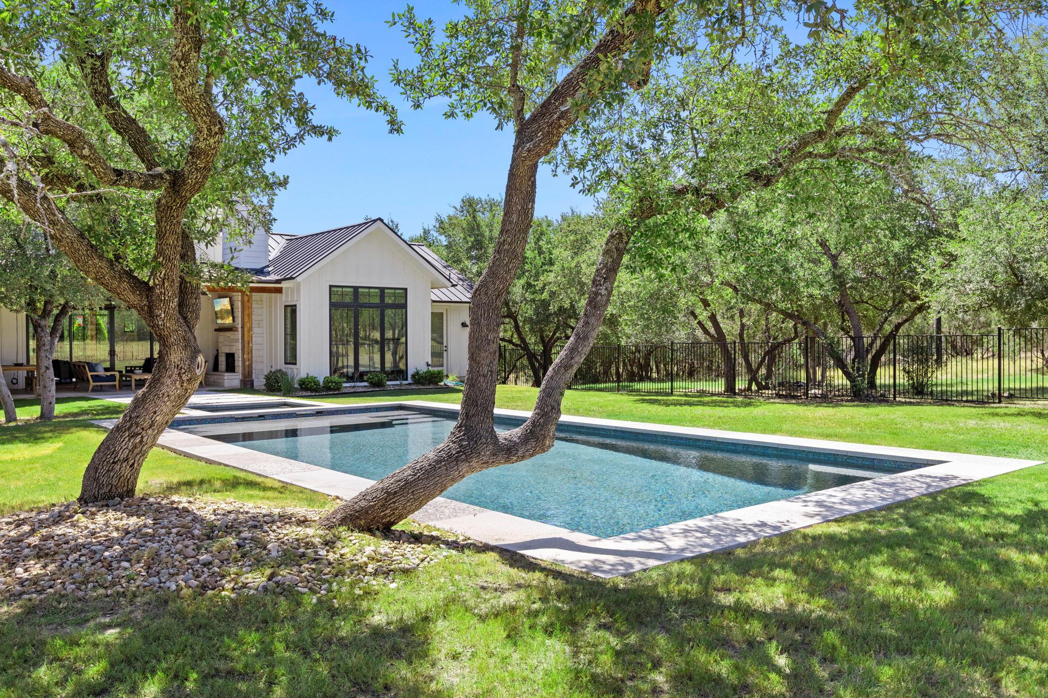 1408 Likeness Rd Property Photo 33