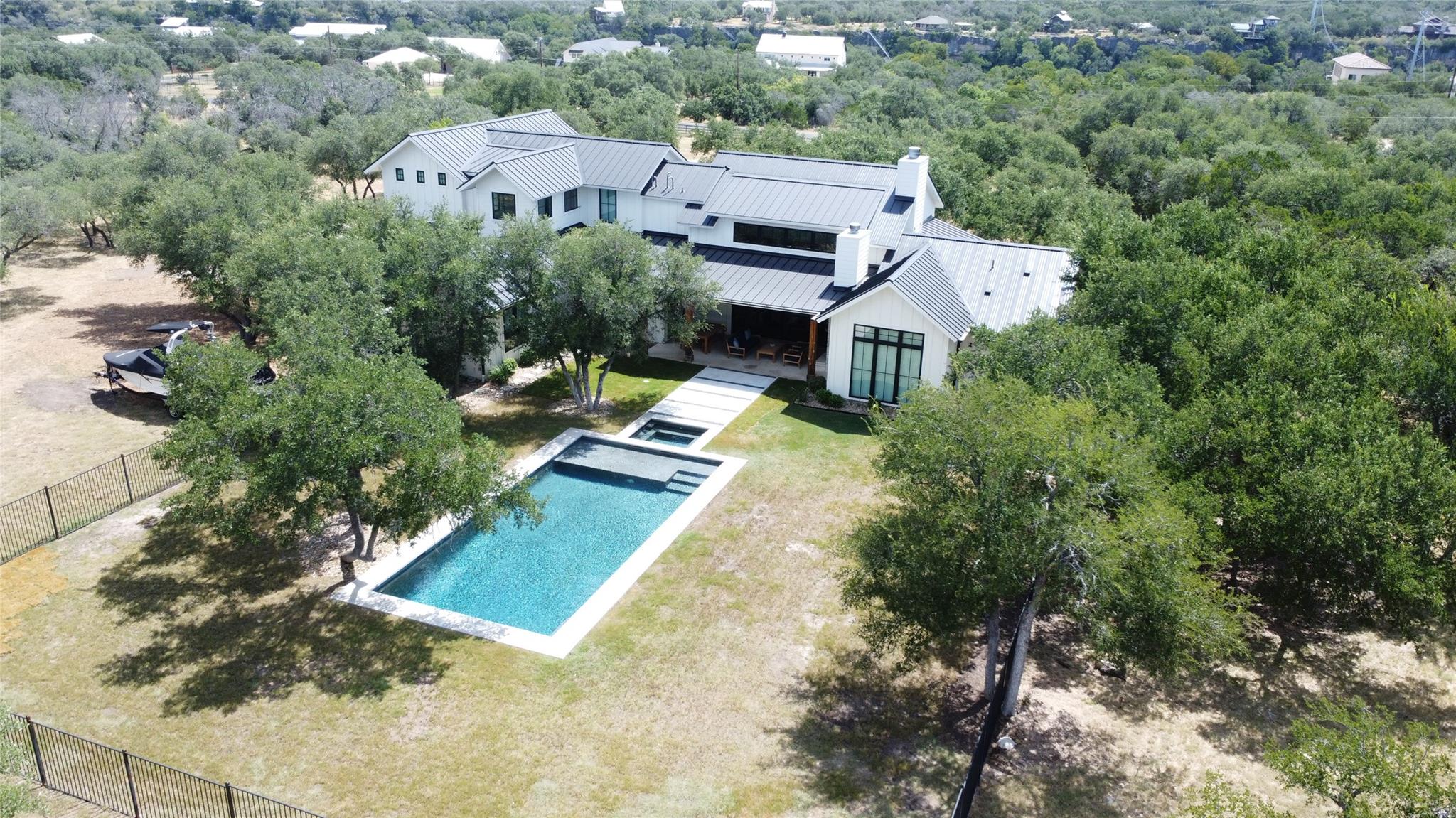 1408 Likeness Rd Property Photo 39