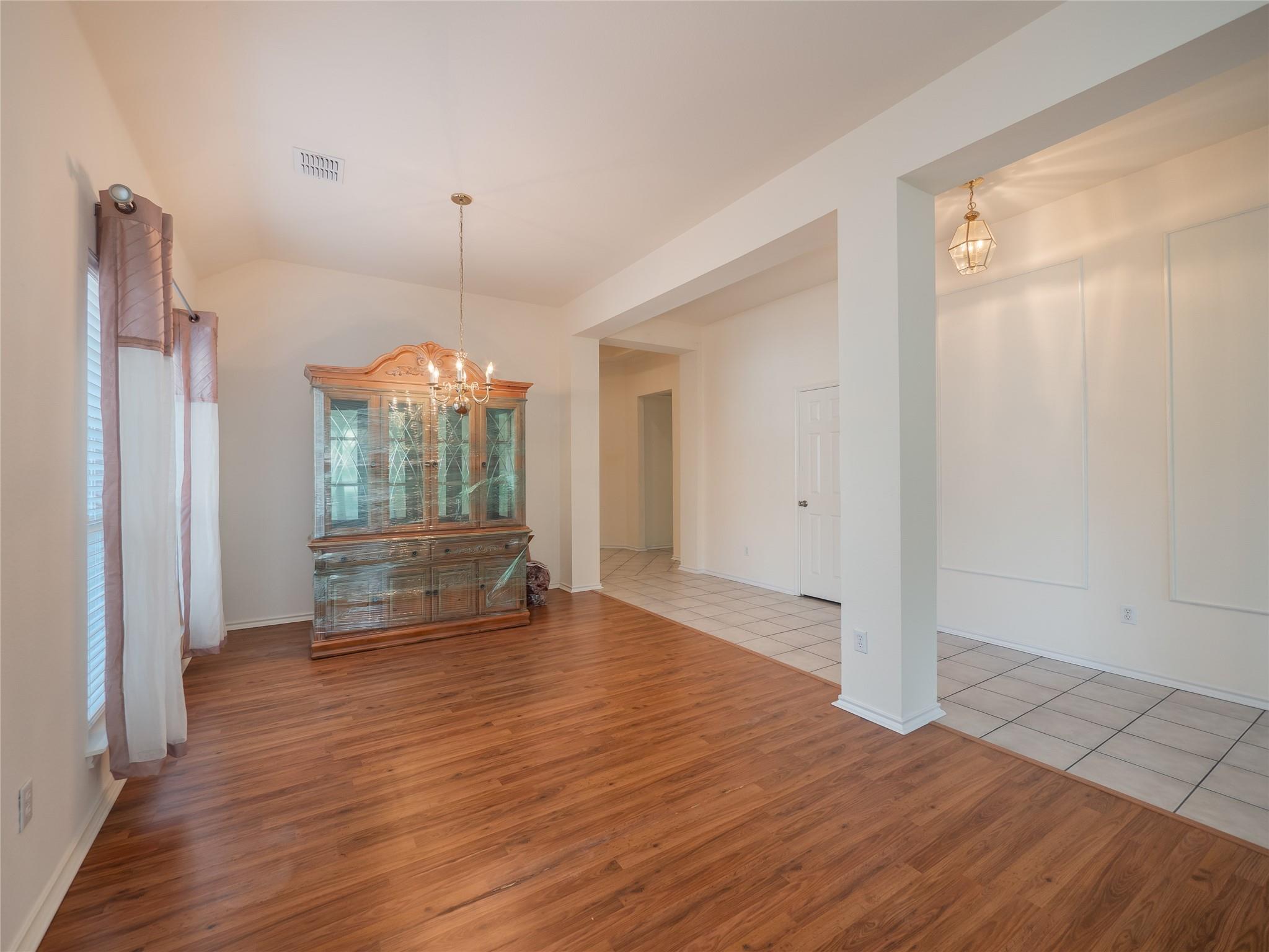 15617 Staffordshire Ln Property Photo 7