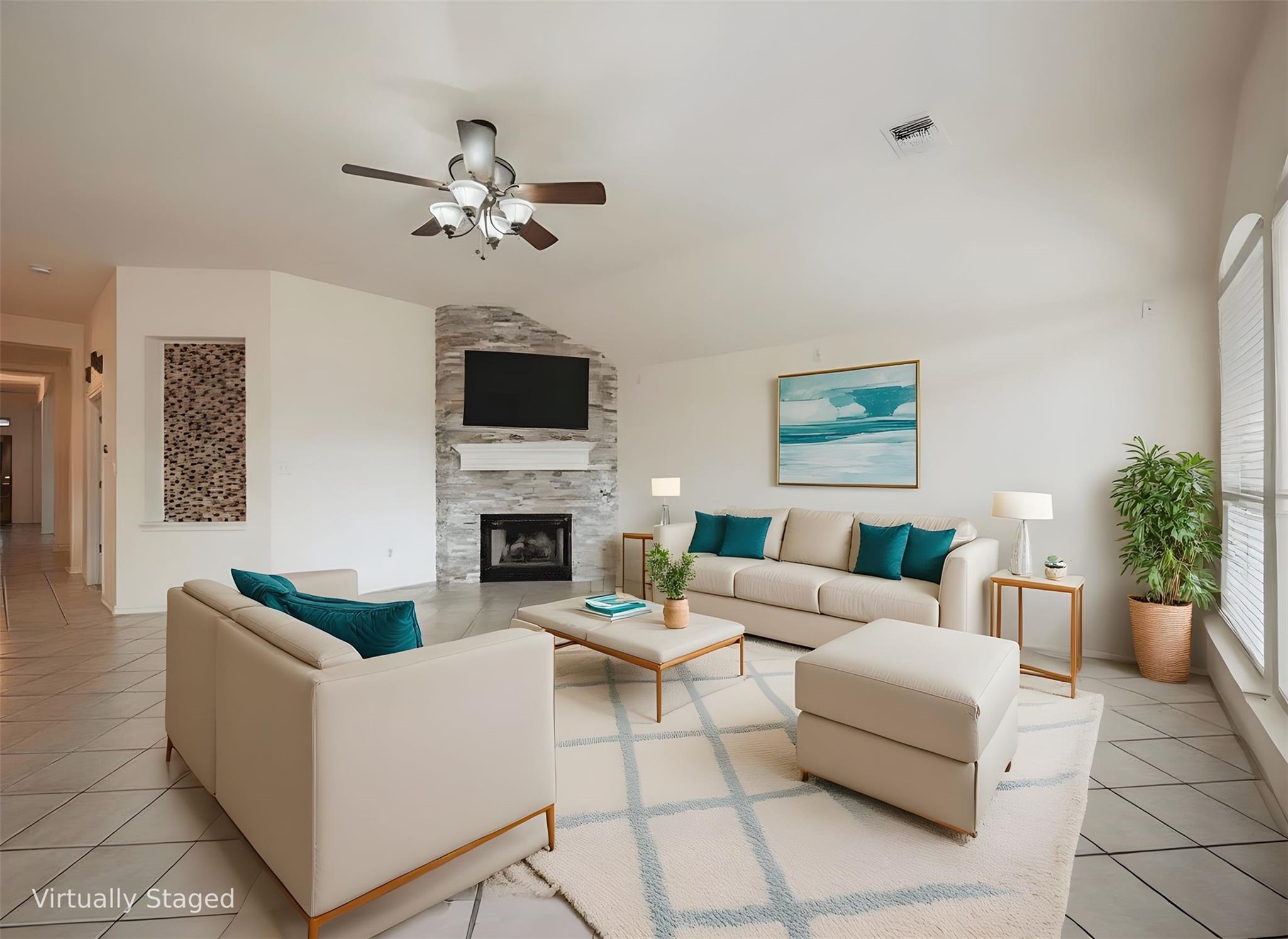 15617 Staffordshire Ln Property Photo 9