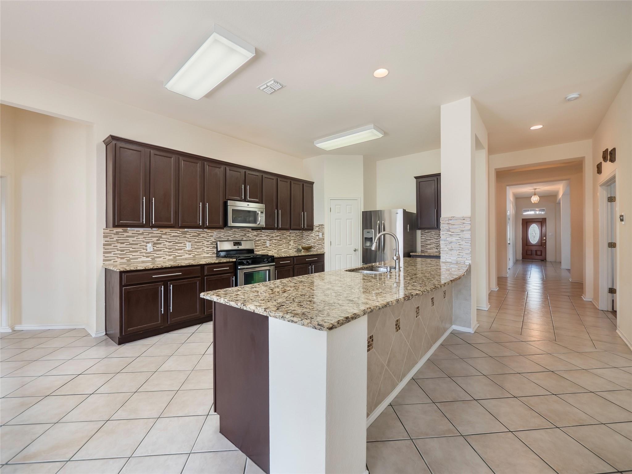 15617 Staffordshire Ln Property Photo 12