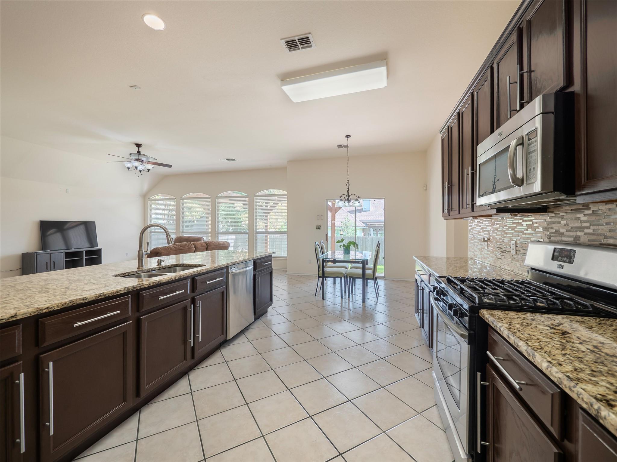 15617 Staffordshire Ln Property Photo 13