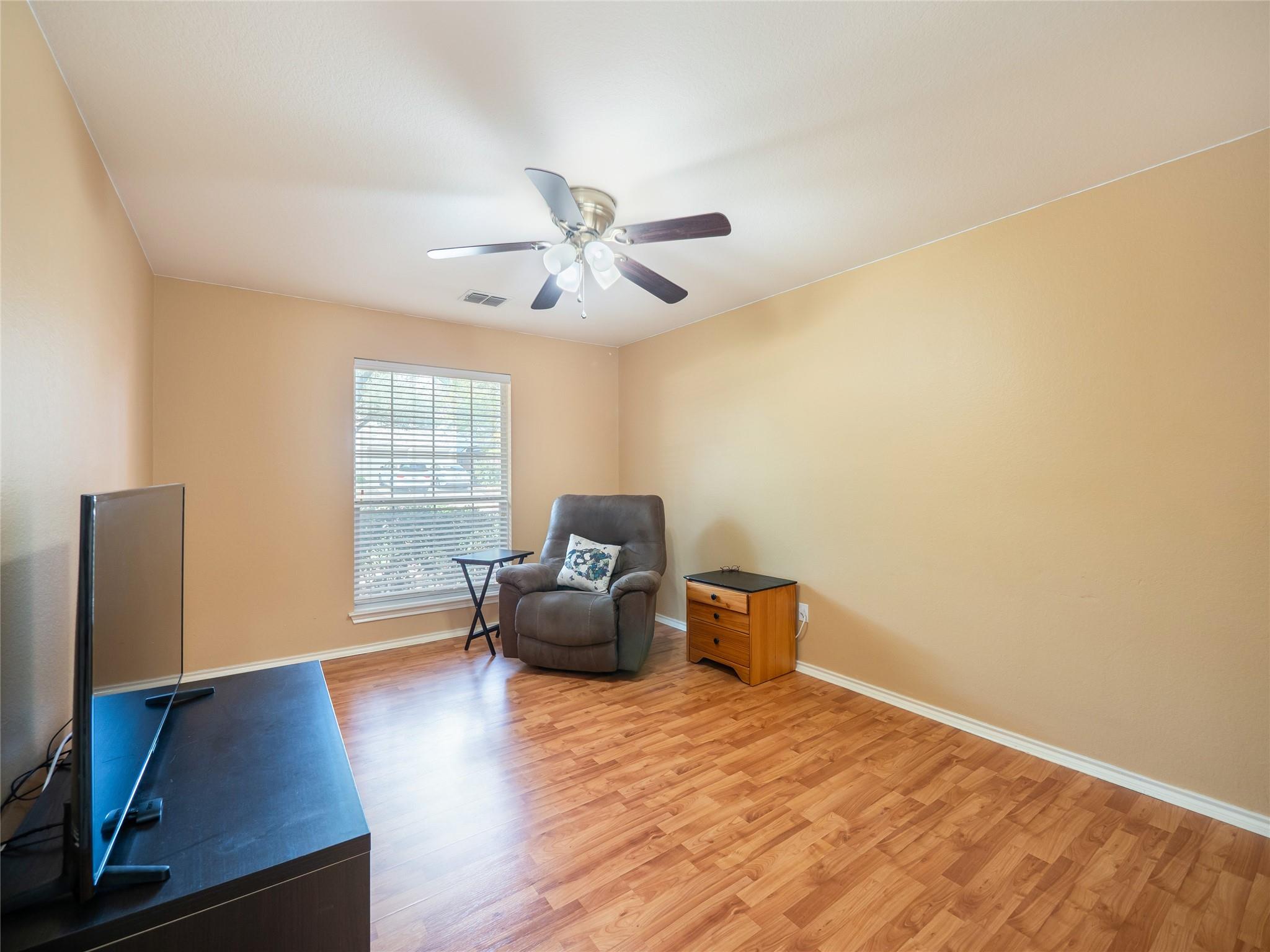 15617 Staffordshire Ln Property Photo 26