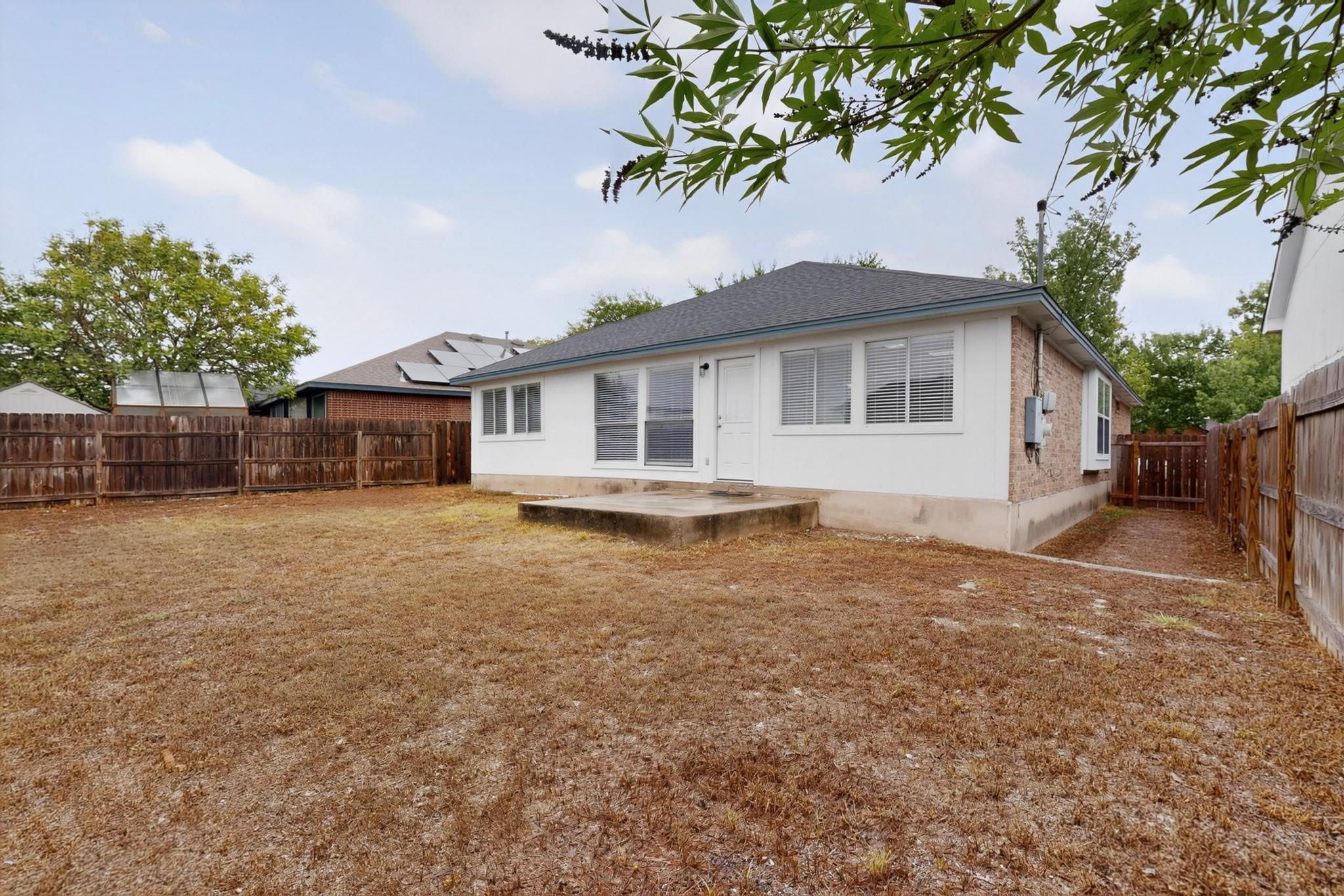 2447 Roundabout Ln Property Photo 37
