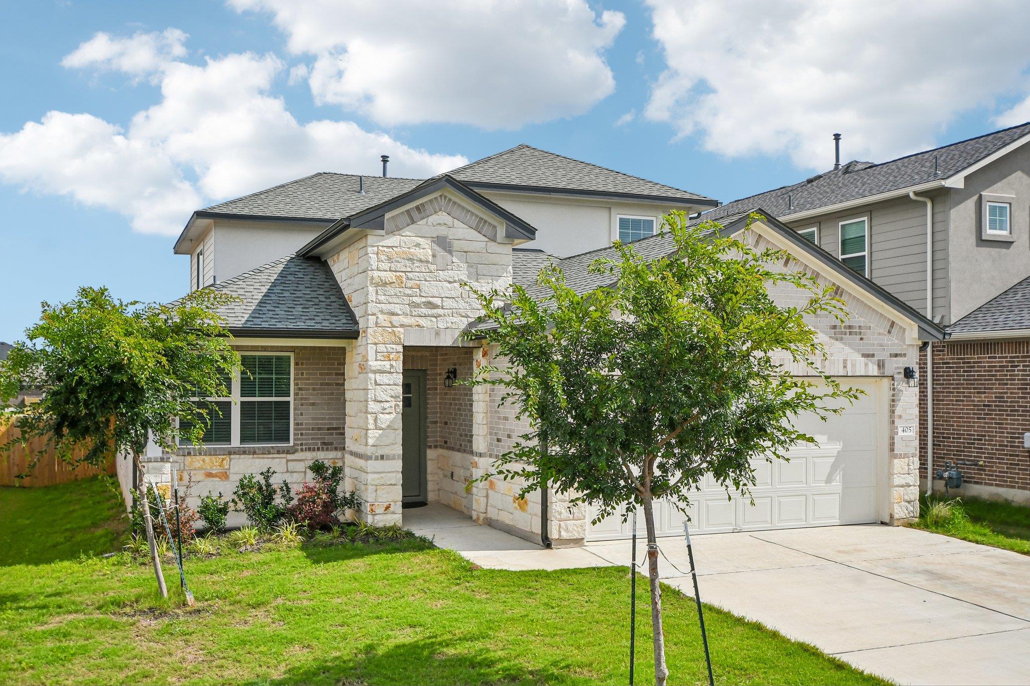 405 Mais Dr Property Photo 1