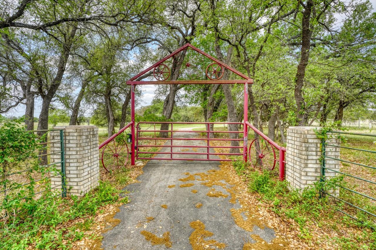 5124 Fm 1715 Property Photo
