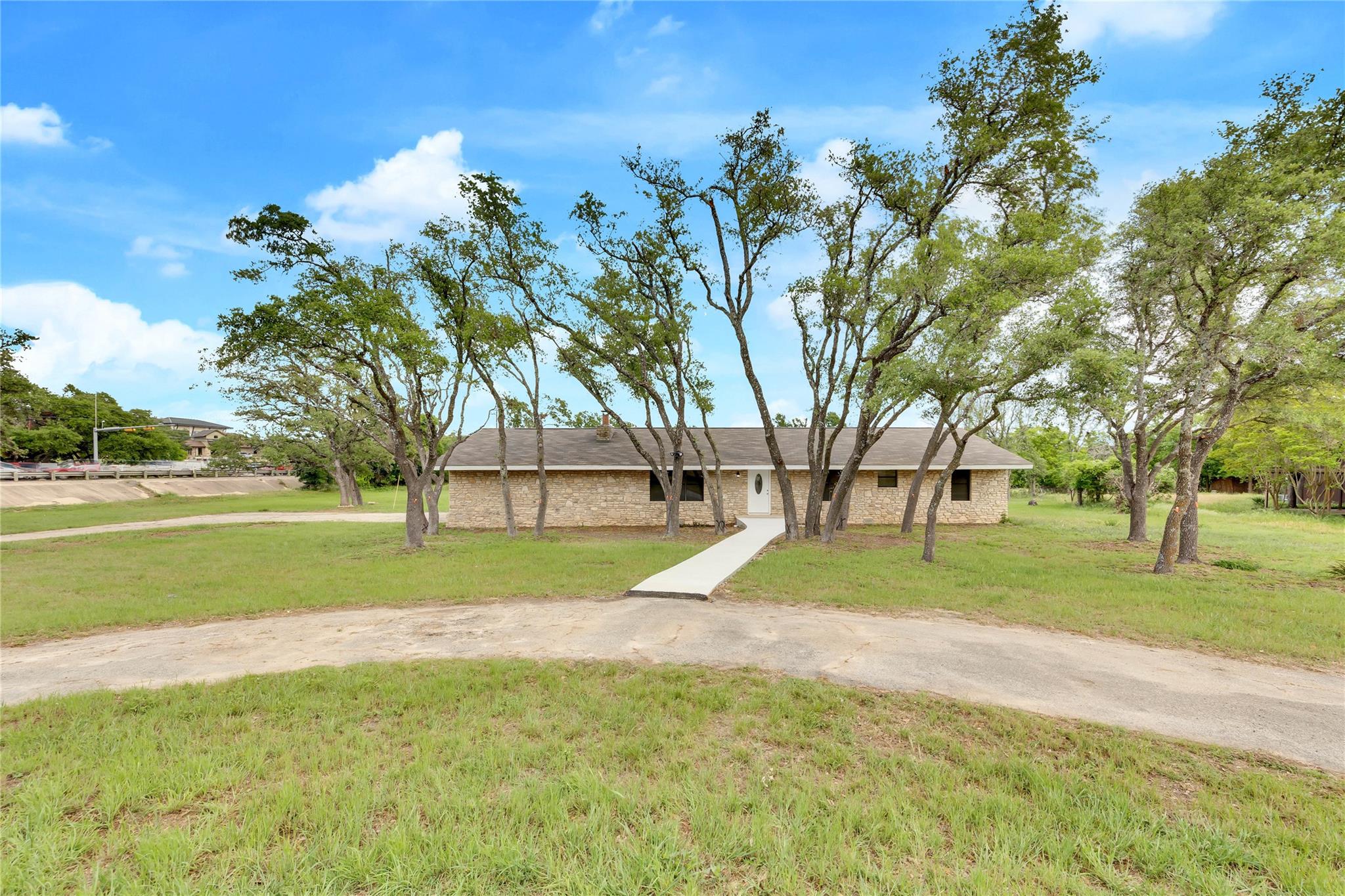 101 Retha Dr Property Photo