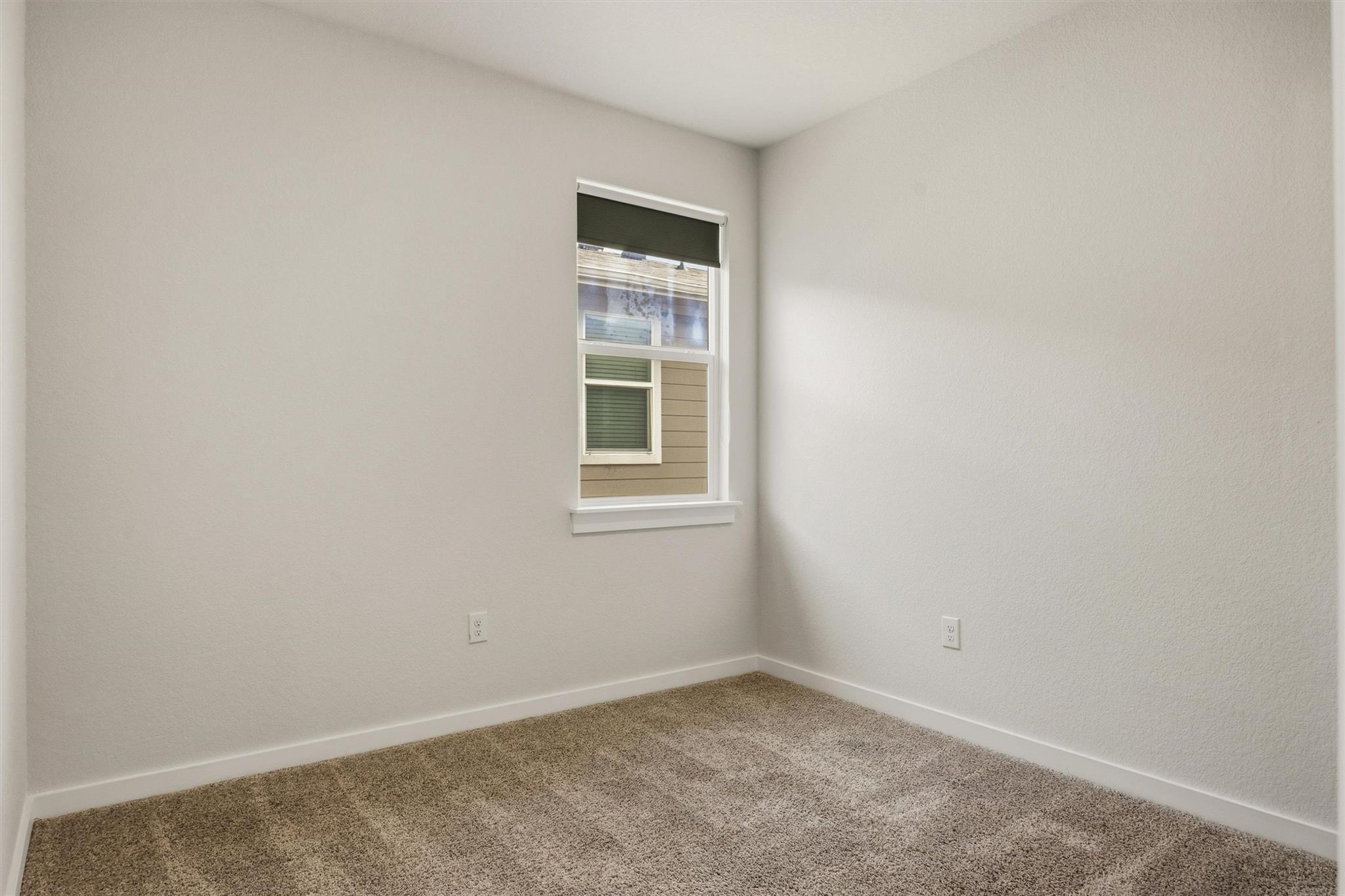 14317 Cantarra Dr Property Photo 16