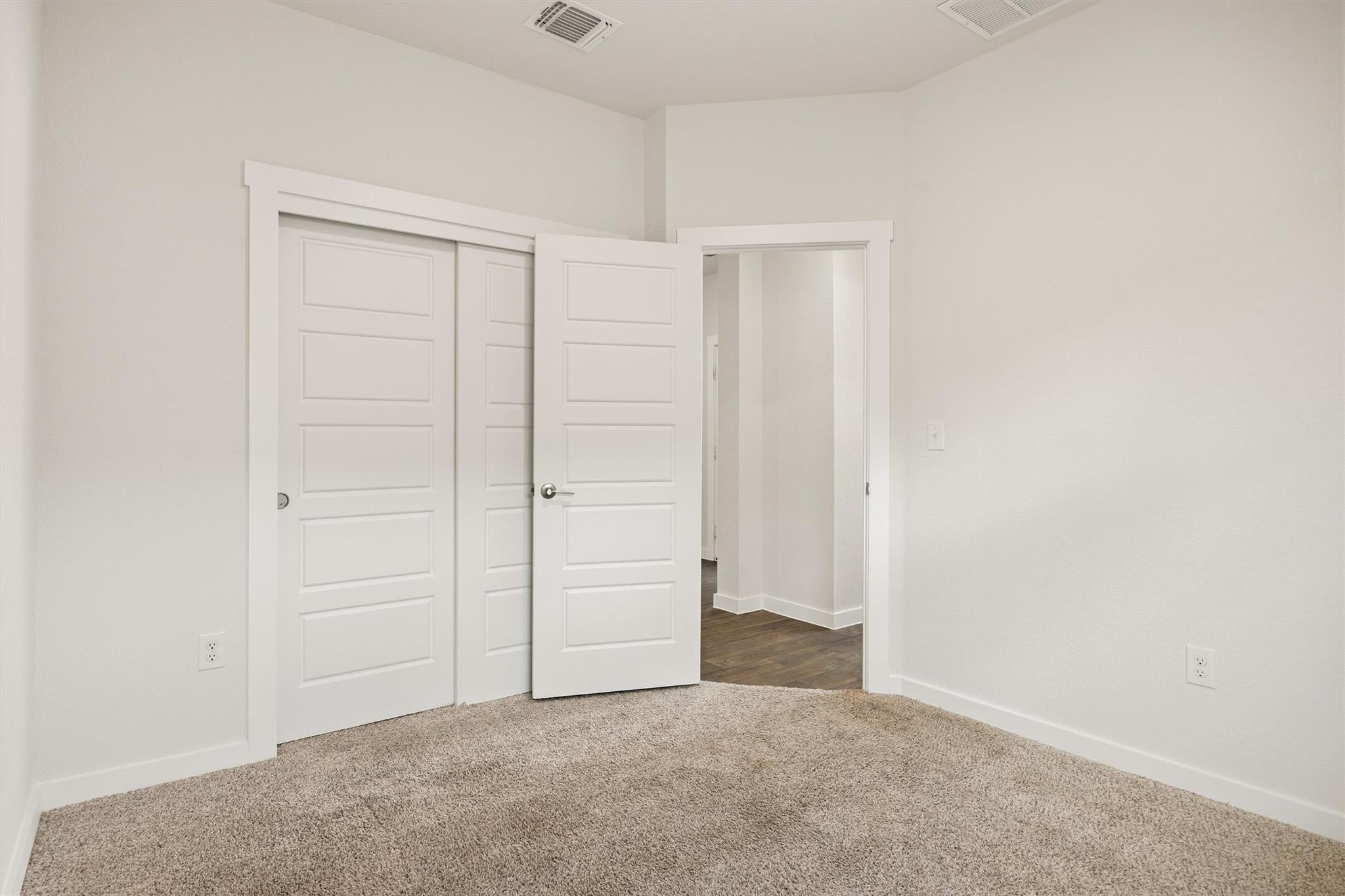 14317 Cantarra Dr Property Photo 18