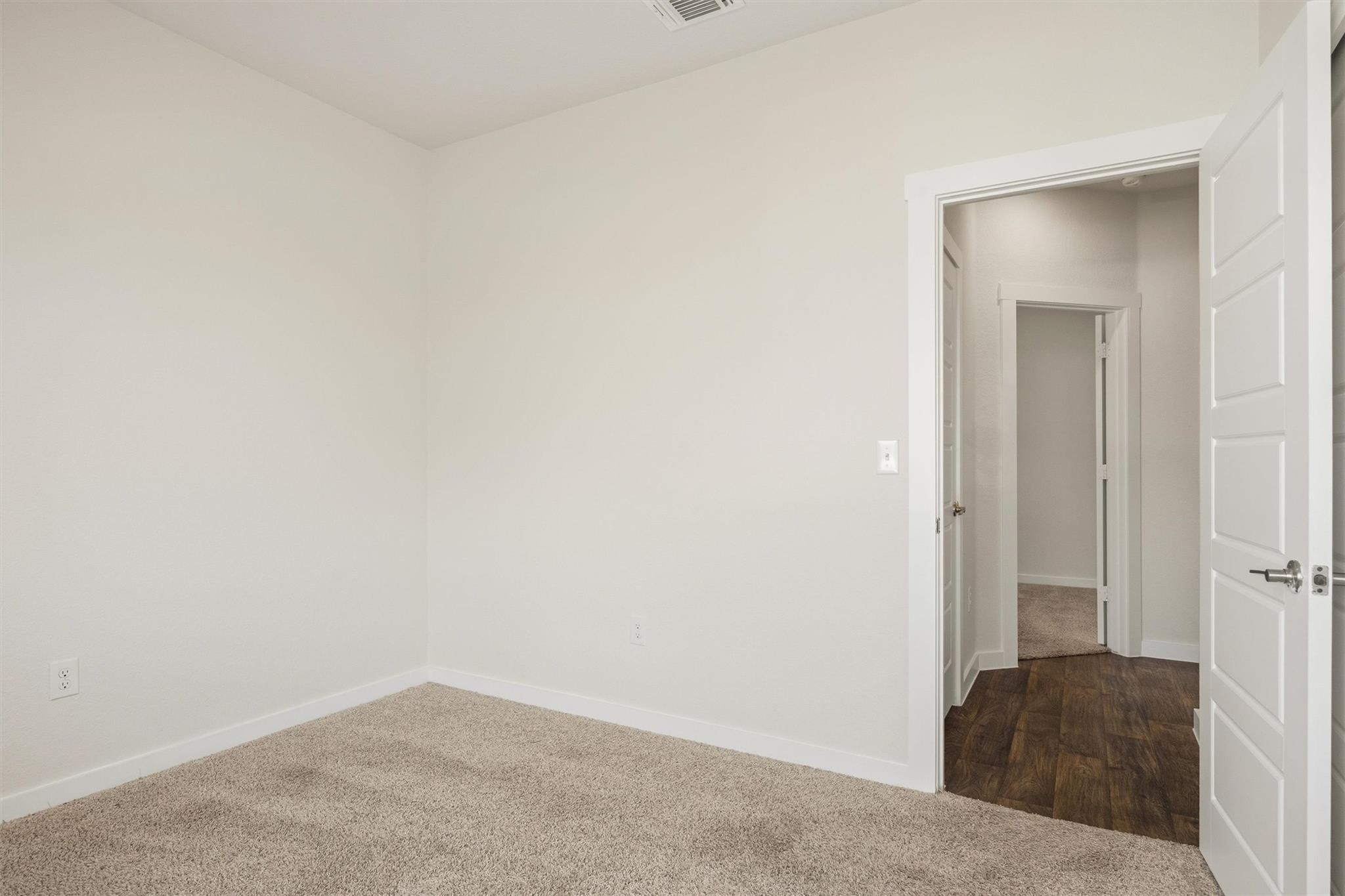 14317 Cantarra Dr Property Photo 22