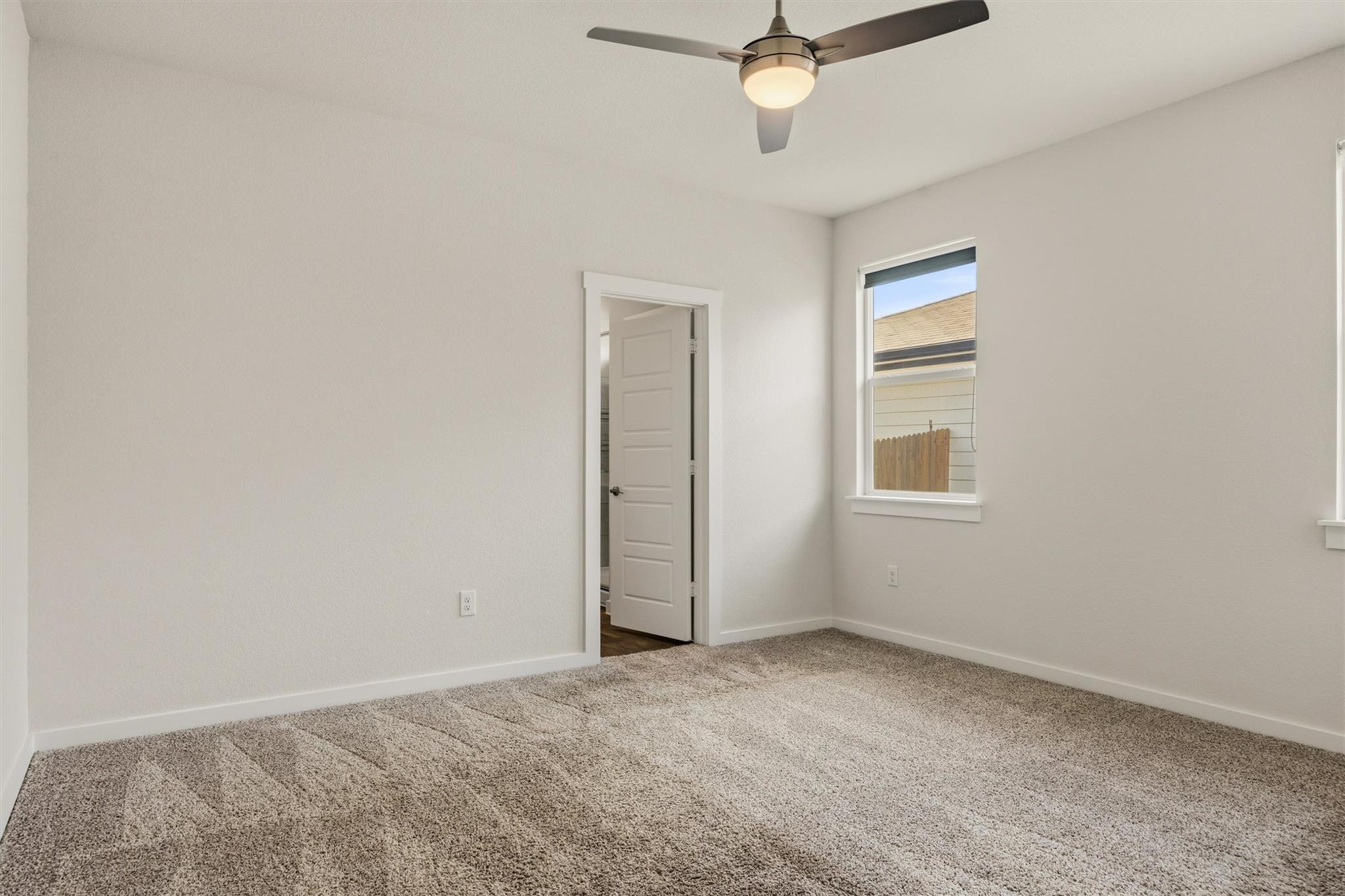 14317 Cantarra Dr Property Photo 28