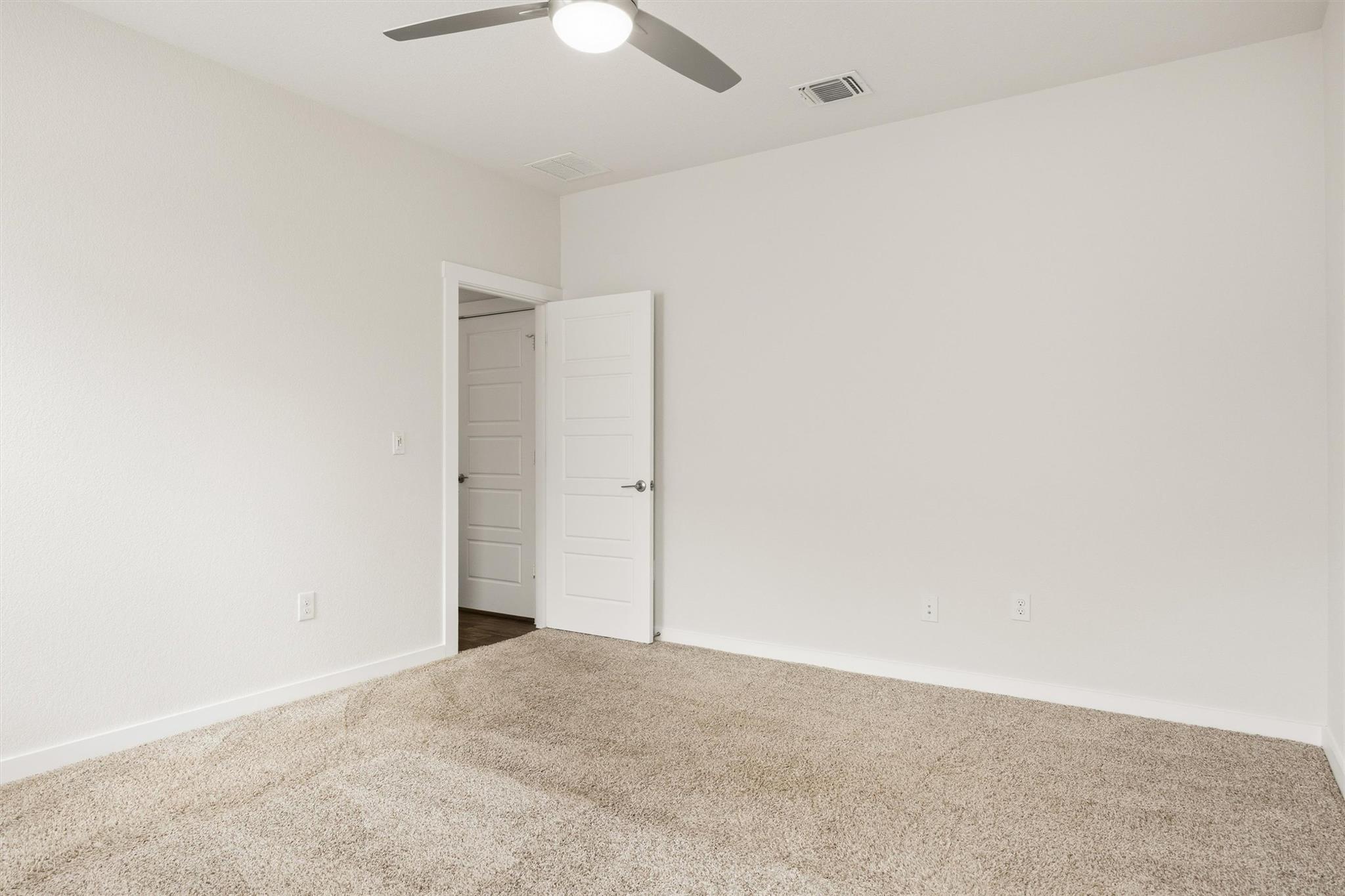14317 Cantarra Dr Property Photo 30