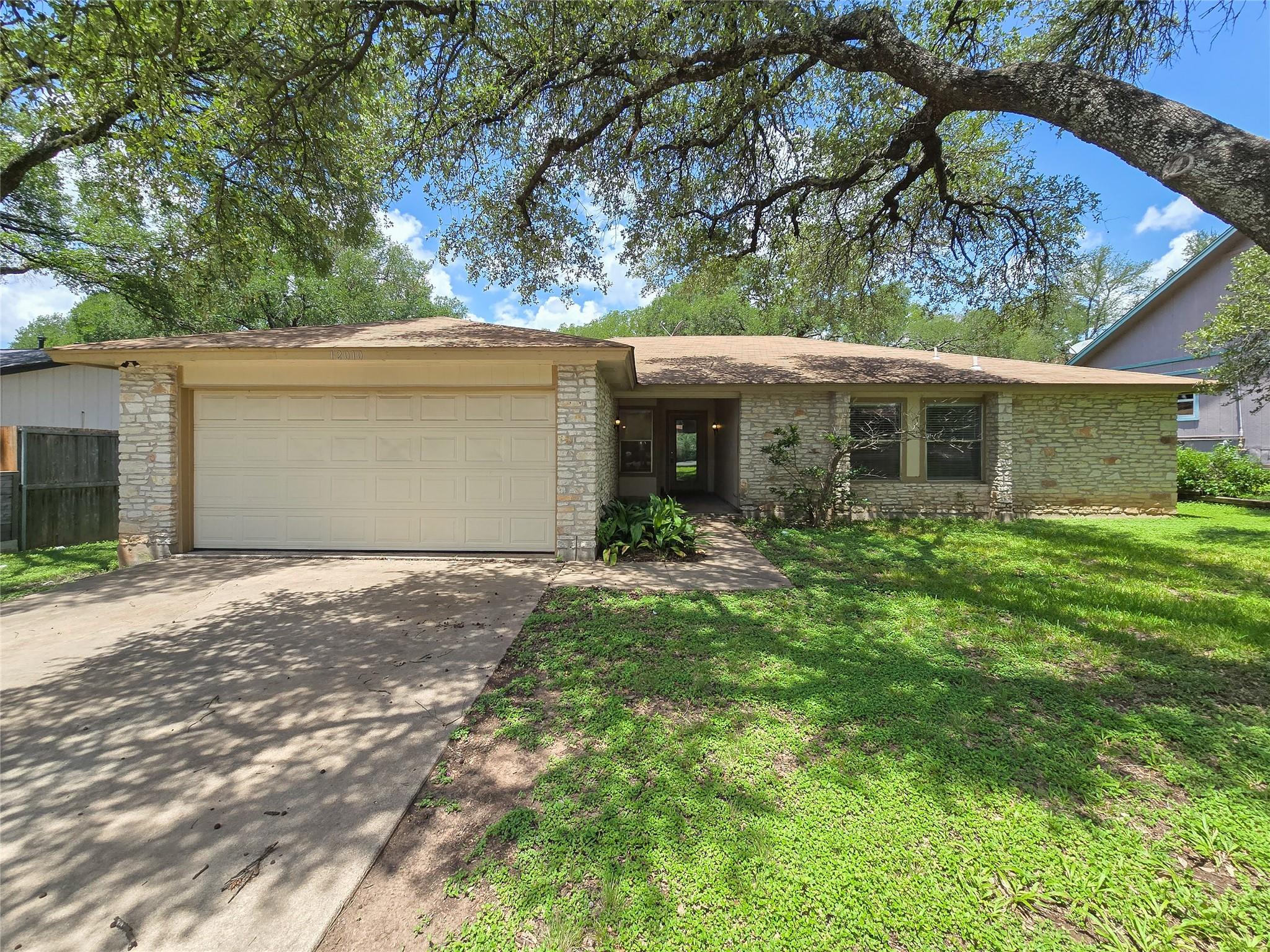 12010 Ladrido Ln Property Photo 1