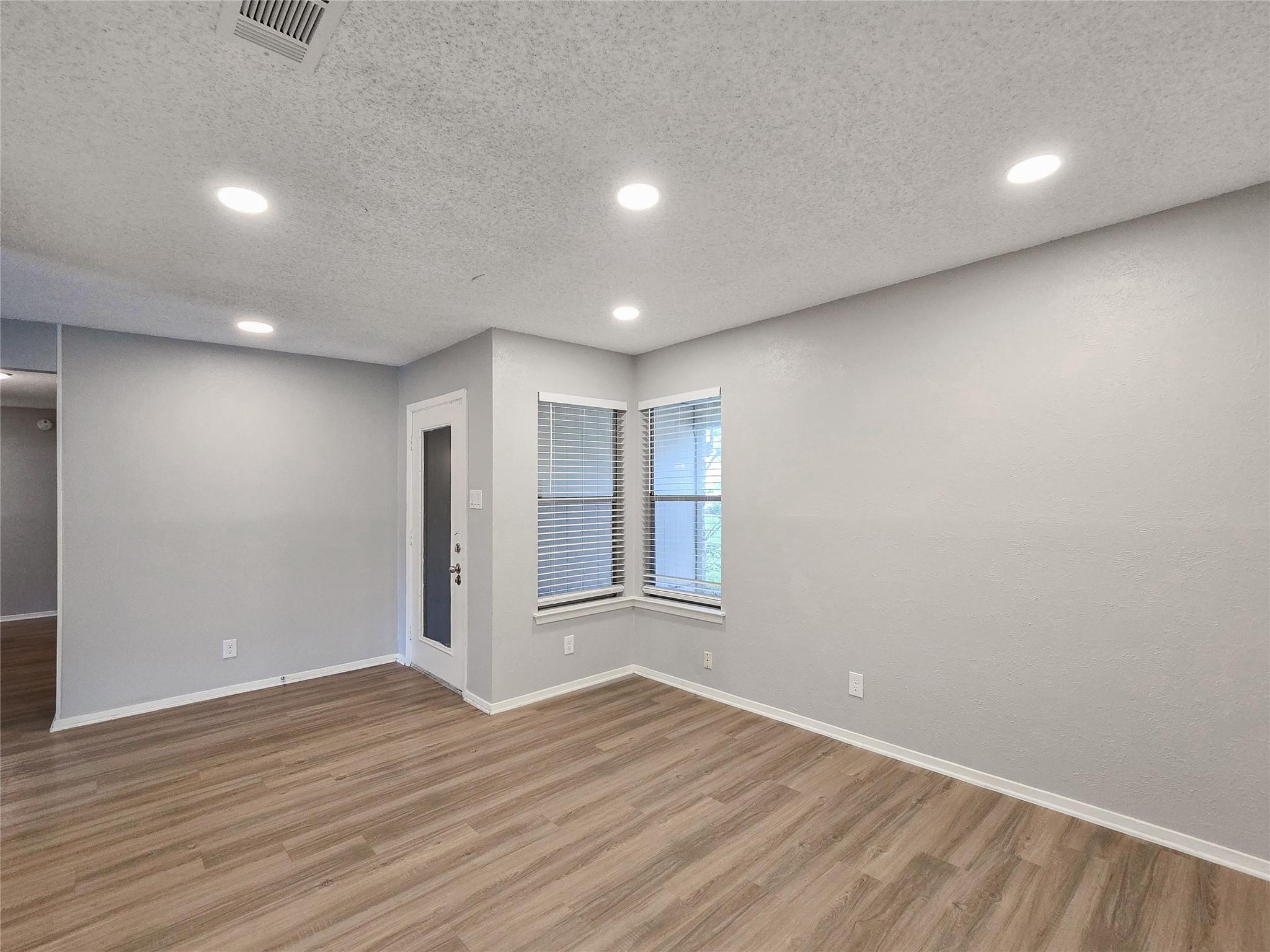 12010 Ladrido Ln Property Photo 6
