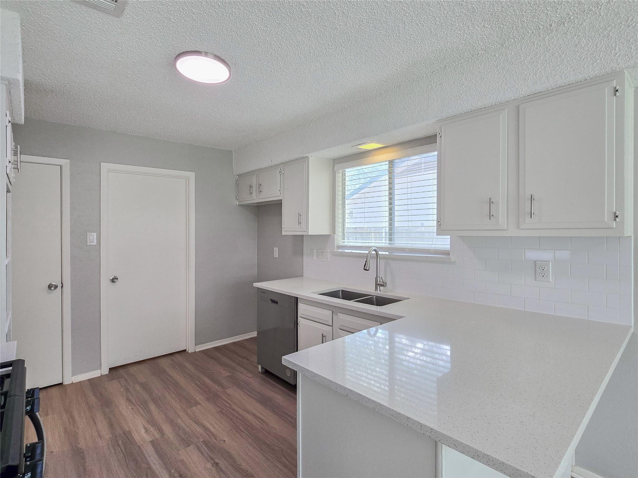 12010 Ladrido Ln Property Photo 11