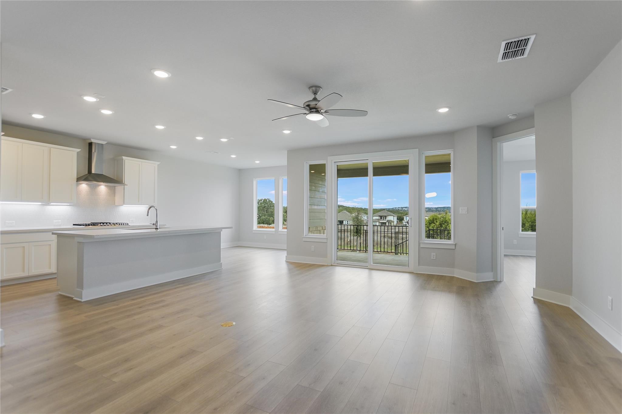 1103 Sage Thrasher Cir Property Photo 5