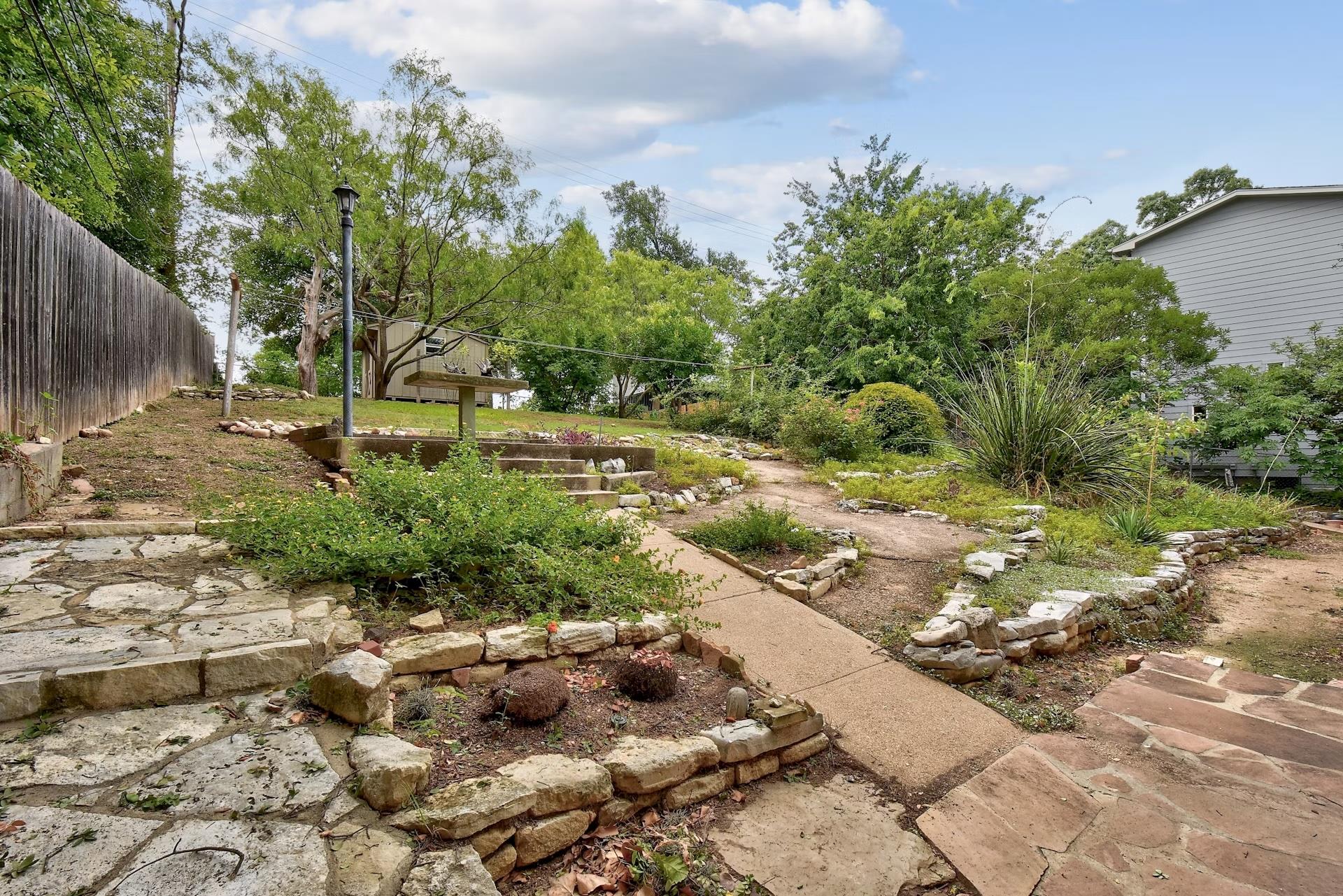 2117 A Rabb Rd Property Photo 16