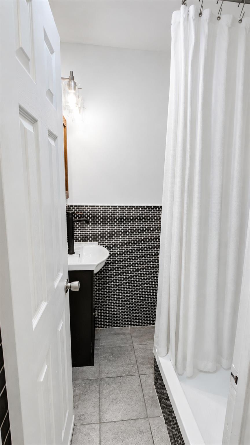 3209 Barton View Dr Property Photo 11