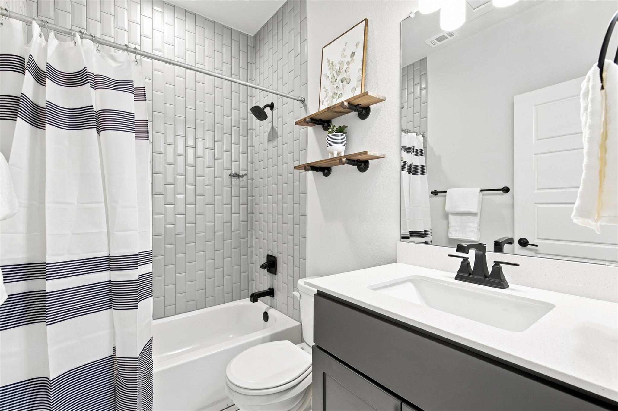 336 Berkeley Pl Property Photo 16