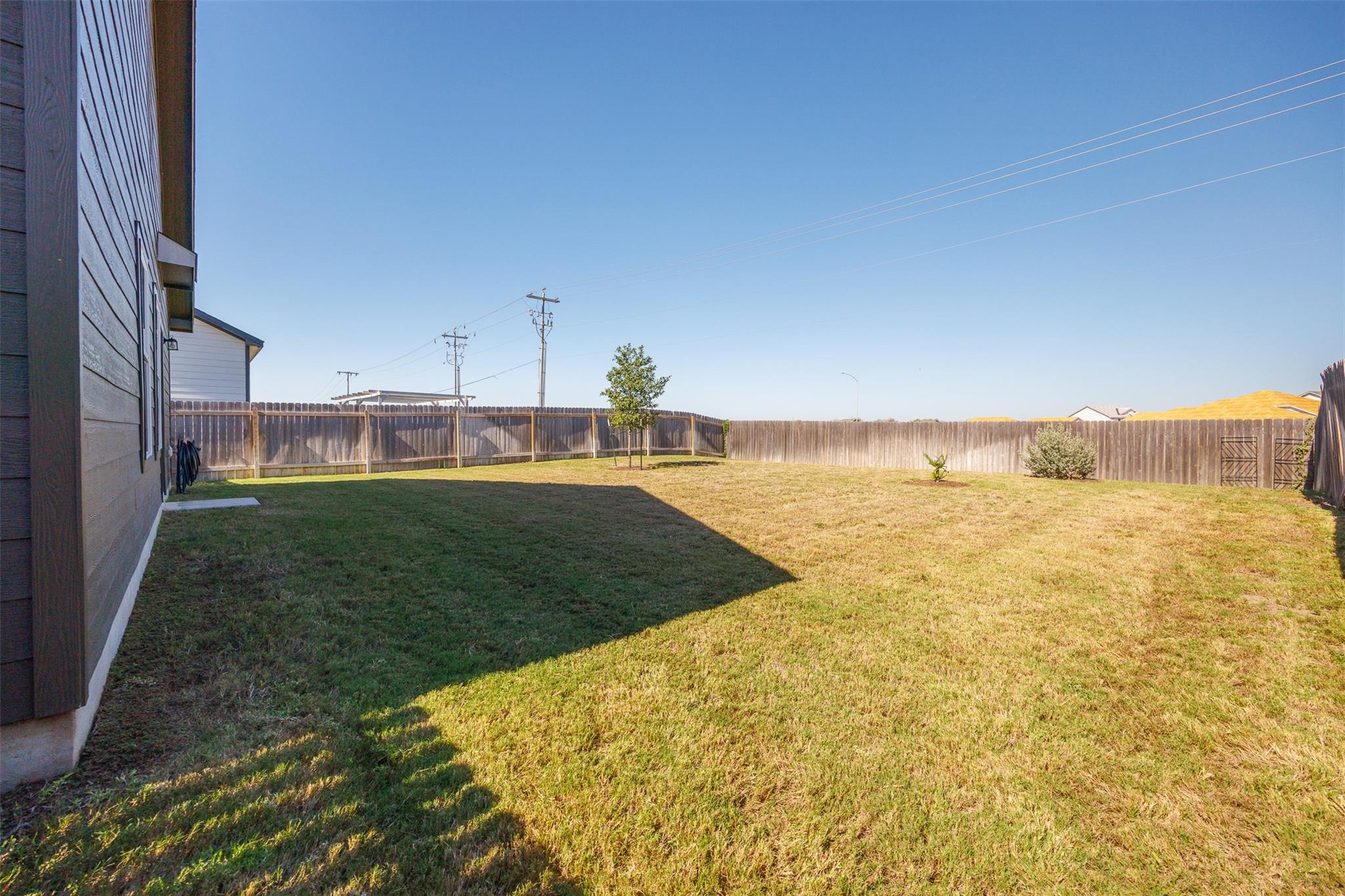 503 Halfmoon Dr Property Photo 3