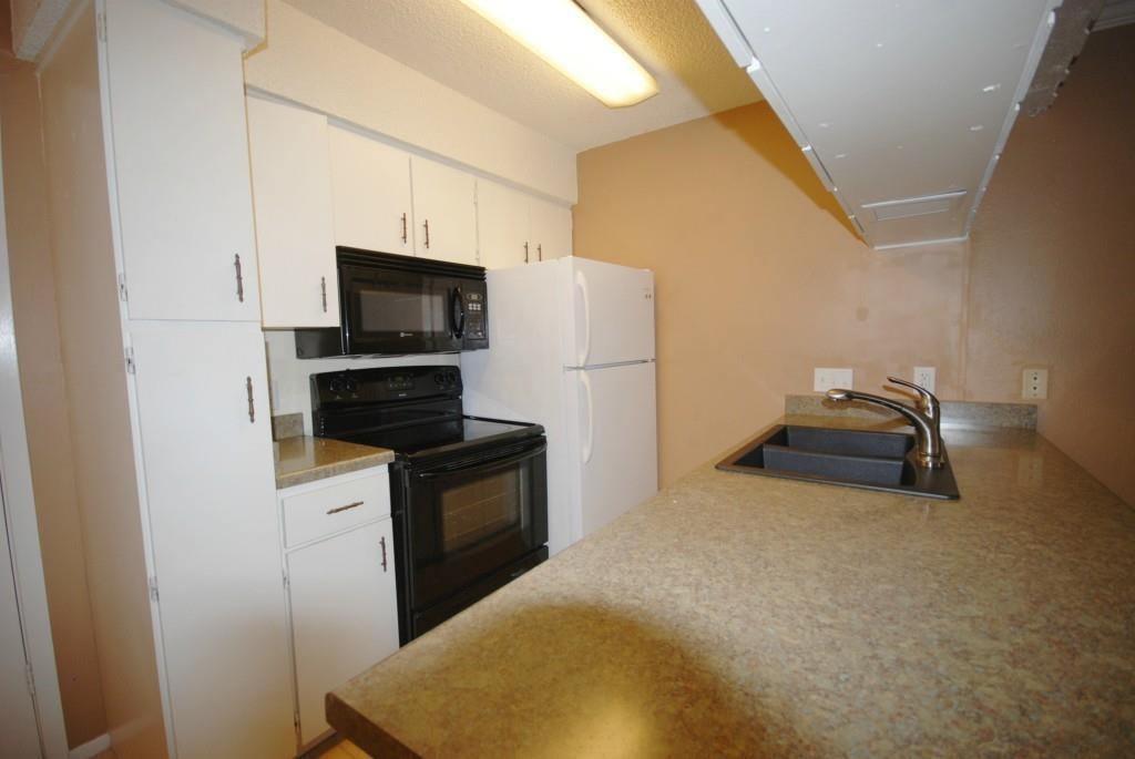 910 Duncan Ln #11 Property Photo 1