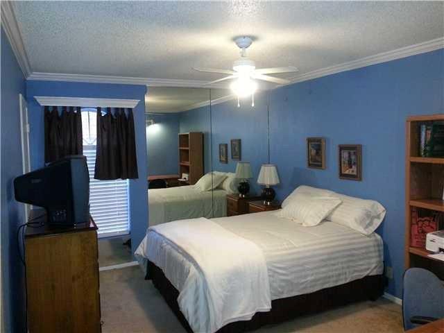 910 Duncan Ln #11 Property Photo 4