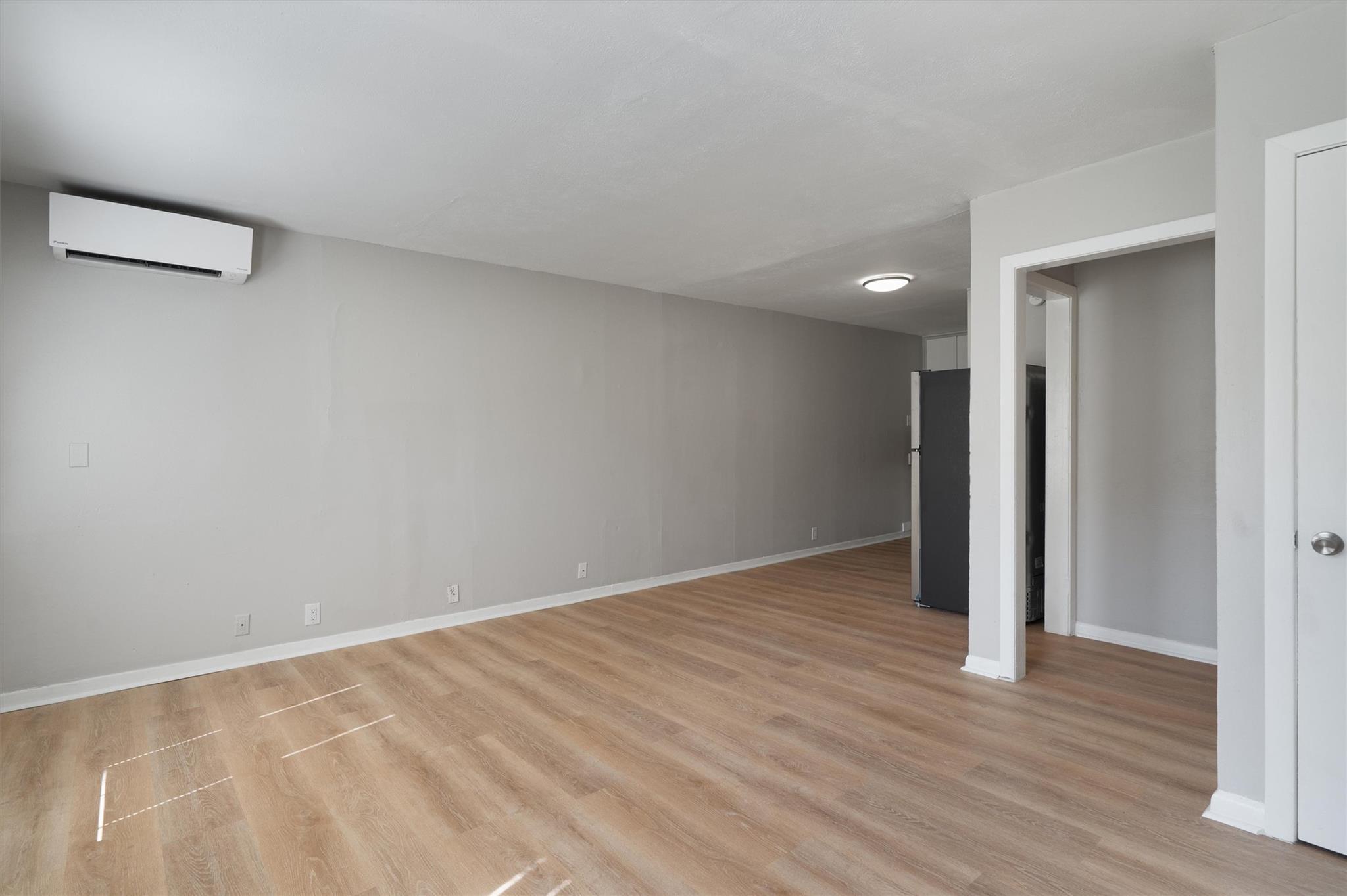 1012 Barbara Dr #b Property Photo 2