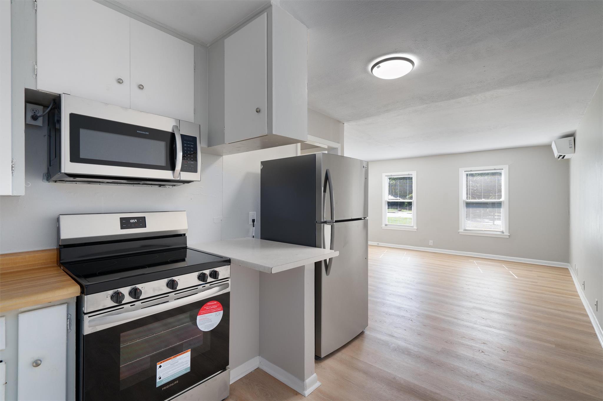 1012 Barbara Dr #b Property Photo 8