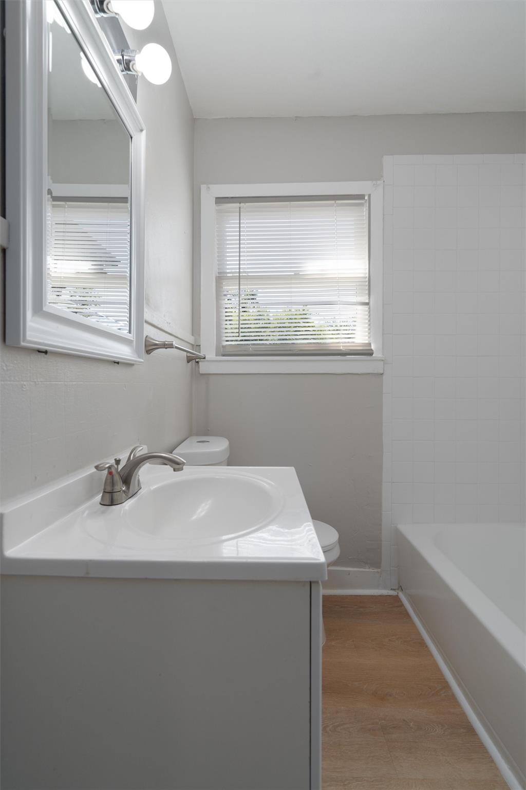 1012 Barbara Dr #b Property Photo 12
